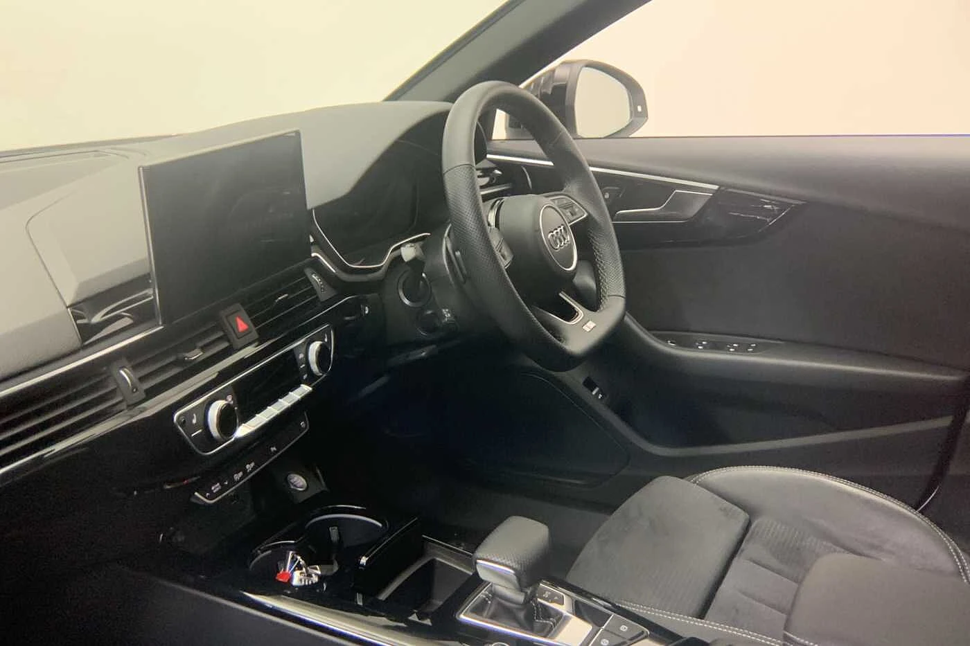 Audi-A4-image-1