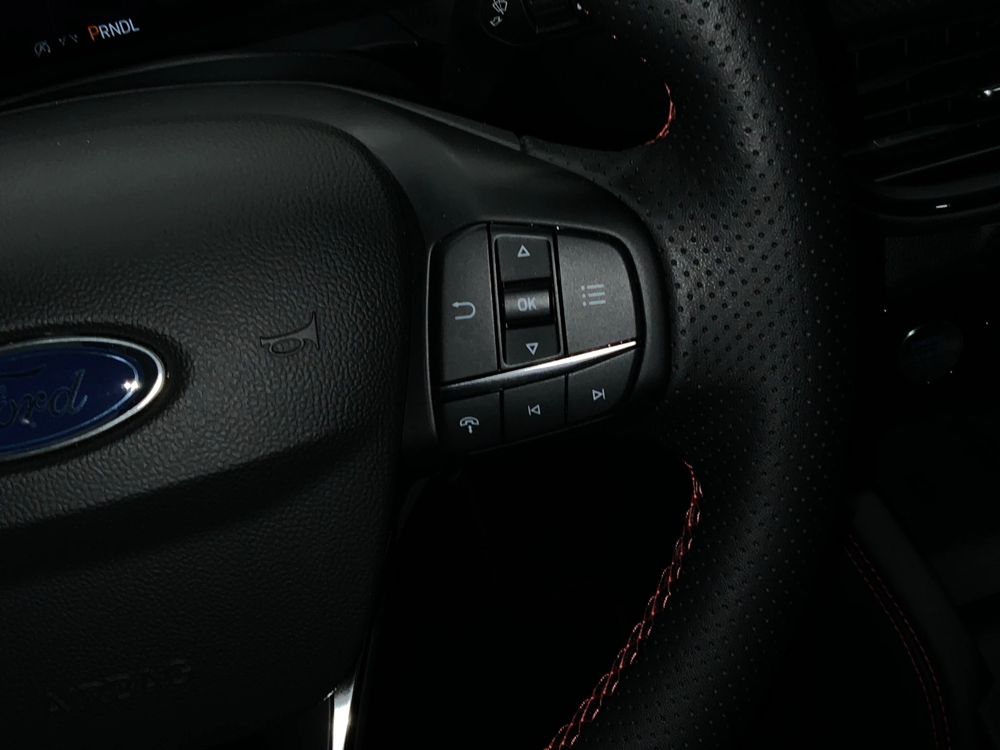 Ford Kuga ST-Line X Aut.*360GRAD*LED-MATRIX*NAVI*GRA*WINTER-PKT.
