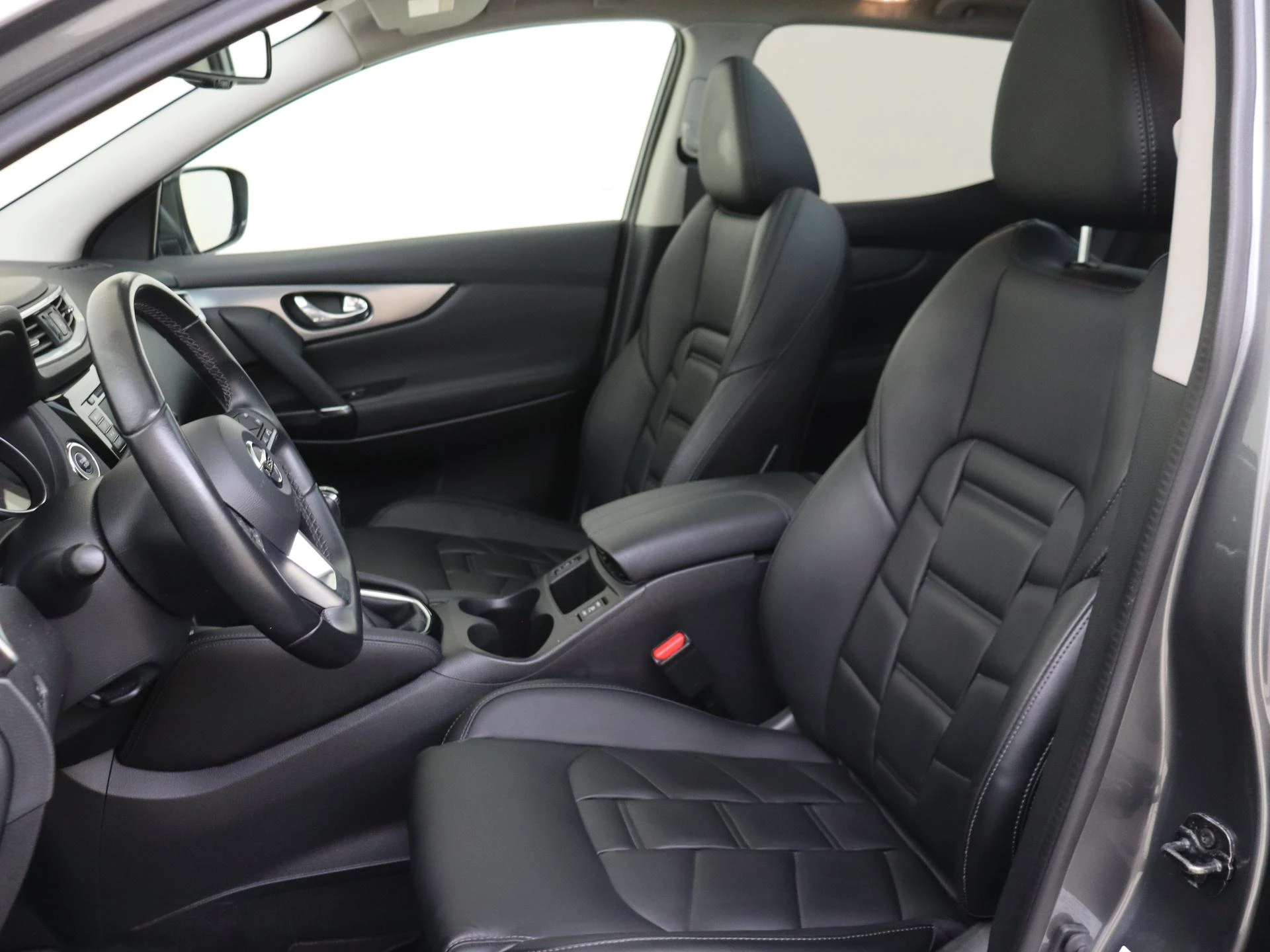 Nissan QASHQAI 1.3 DIG-T Premium Edition