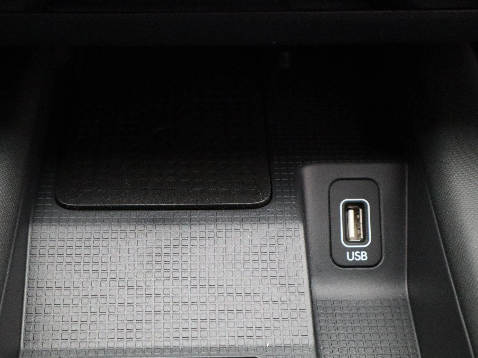 Hyundai IONIQ 6 Business 77.4 kWh