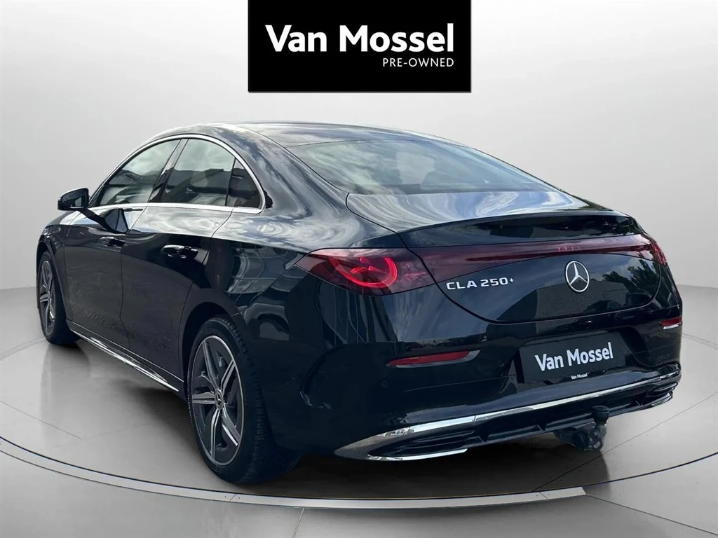 Mercedes-Benz-CLA-image-6