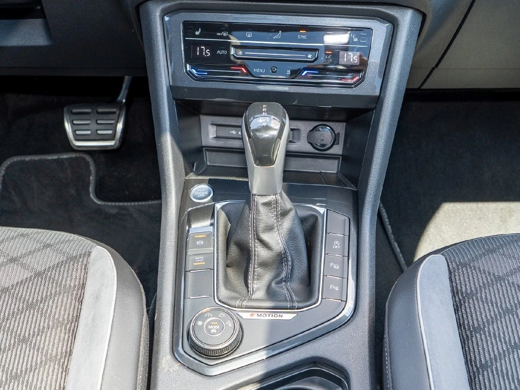 Volkswagen Tiguan 2.0 TDI DSG 4Motion R-Line Pano, AHK
