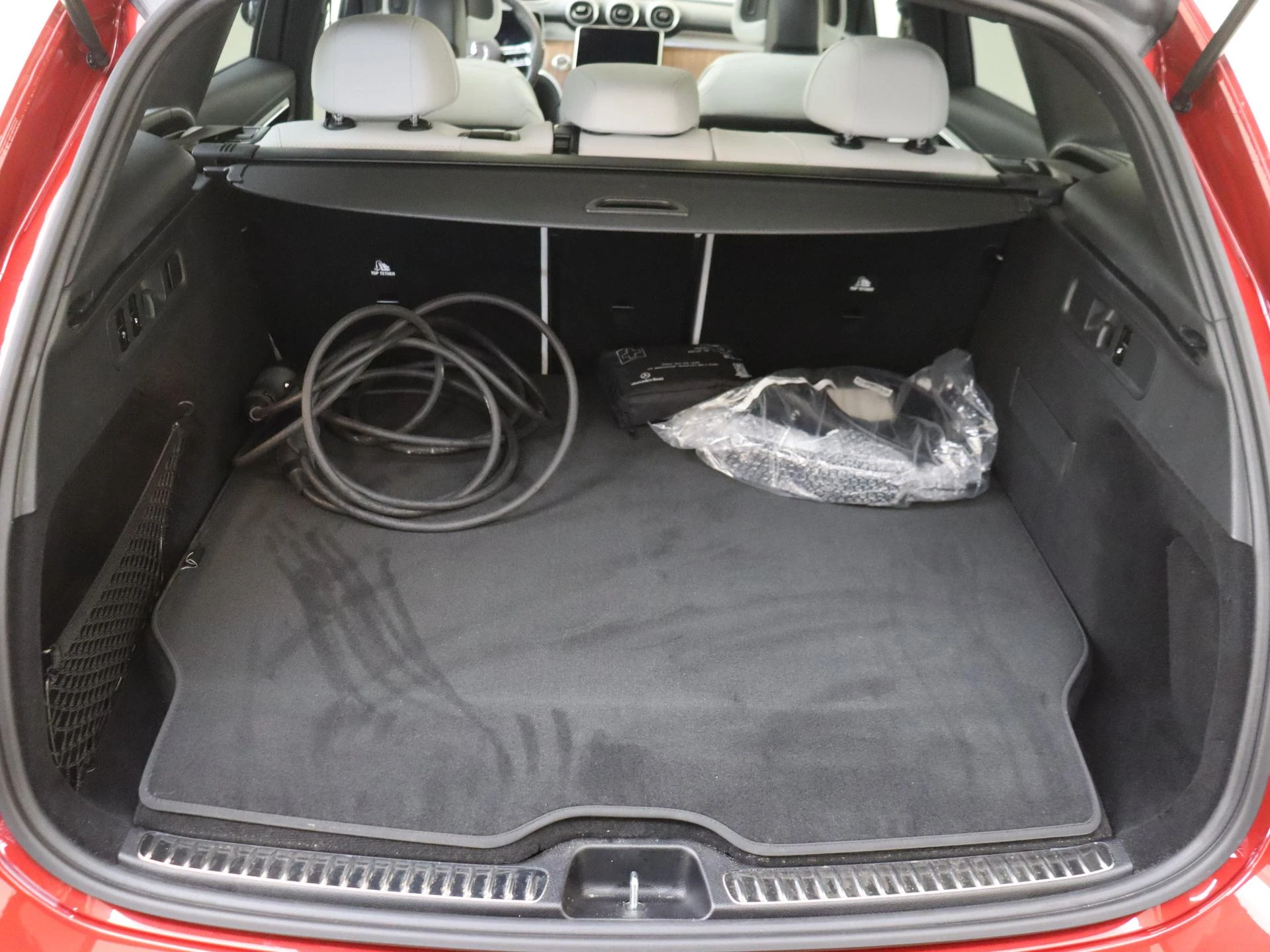 Mercedes-Benz-GLC-image-29