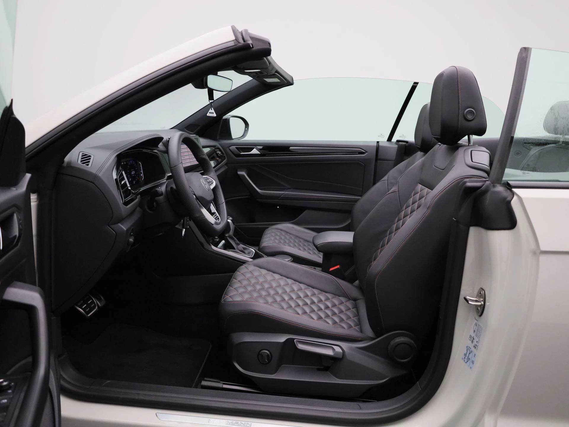 Volkswagen T-Roc Cabrio 1.5 TSI R-Line 150 PK|
