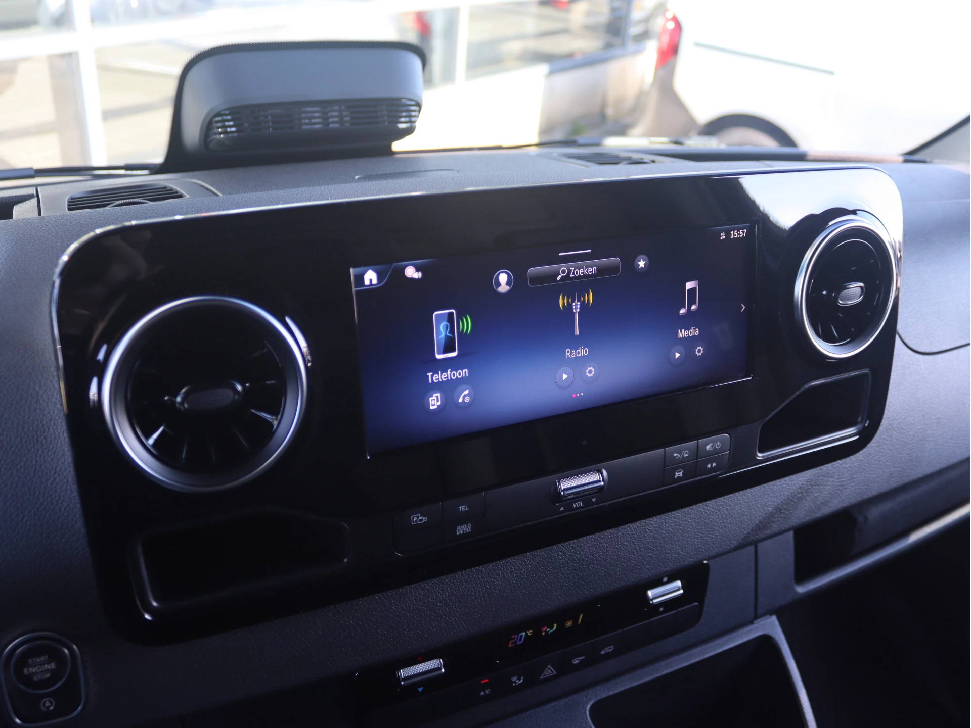 Mercedes-Benz-Sprinter-image-10