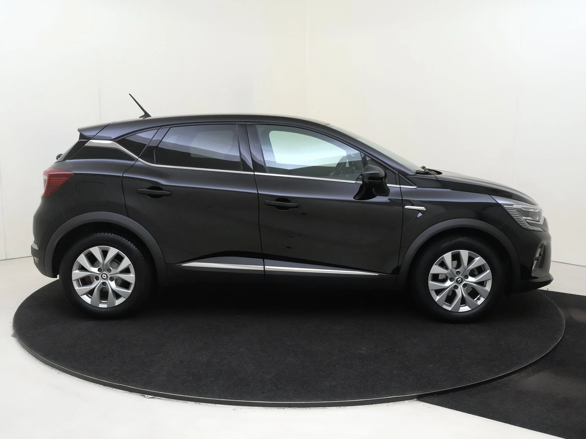 Renault-Captur-image-5