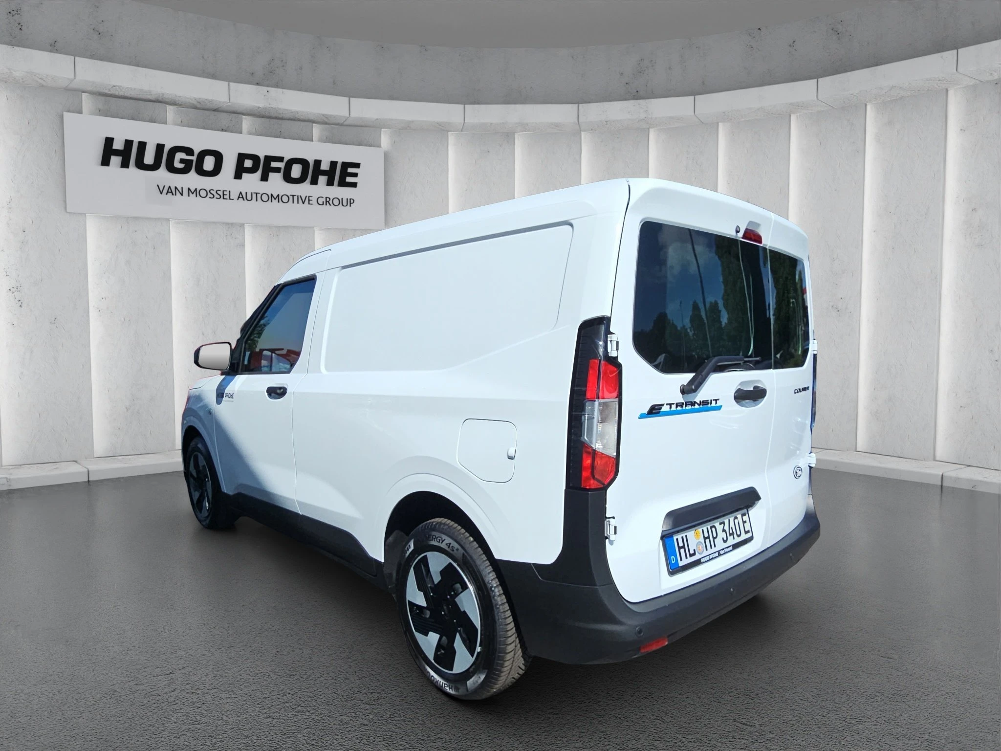 Ford Transit Courier Trend Elektro 100 kW Aut. | GJR | RFK | SHZ | PDC | Klima
