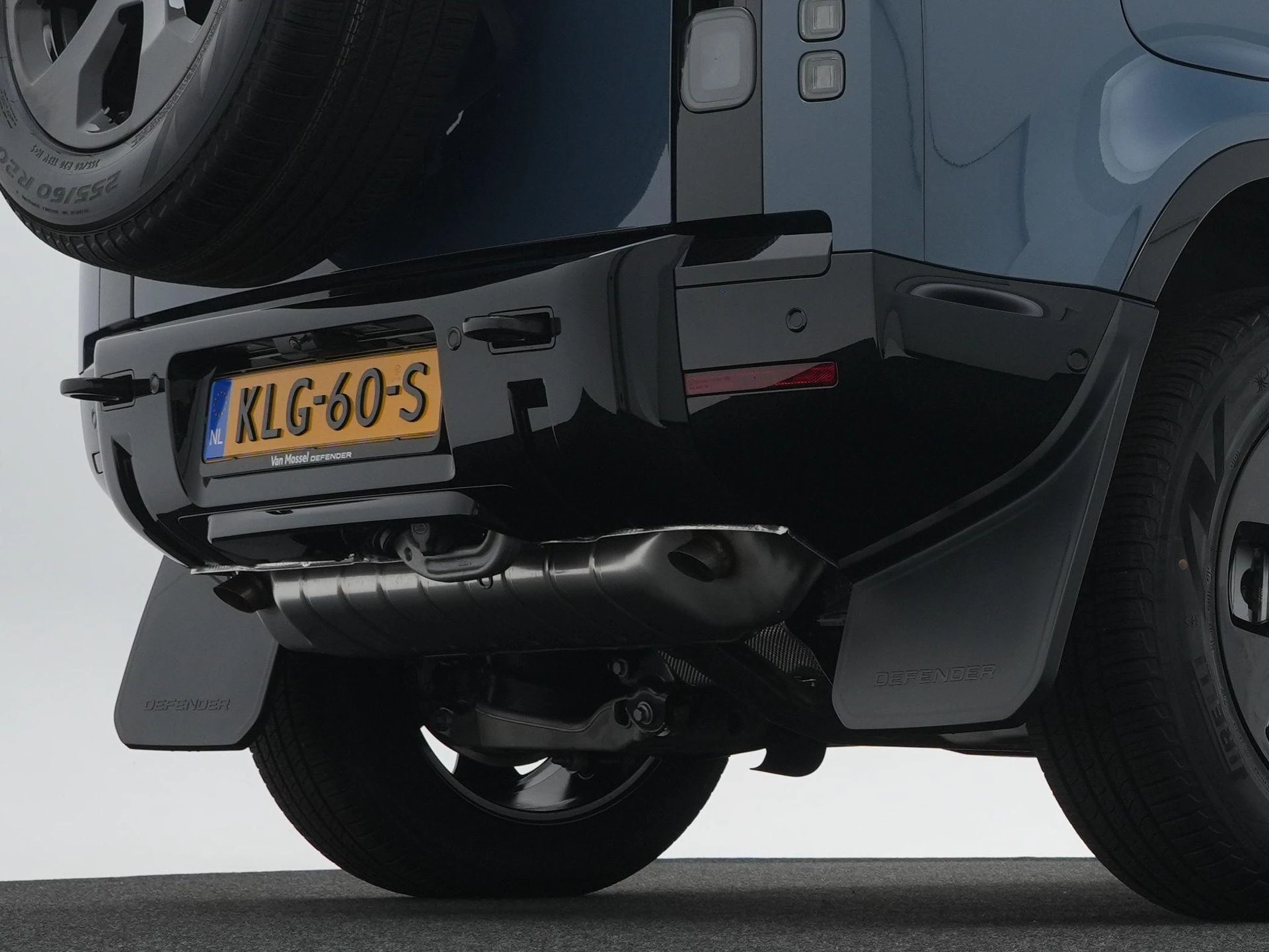 Land Rover-Defender-image-46