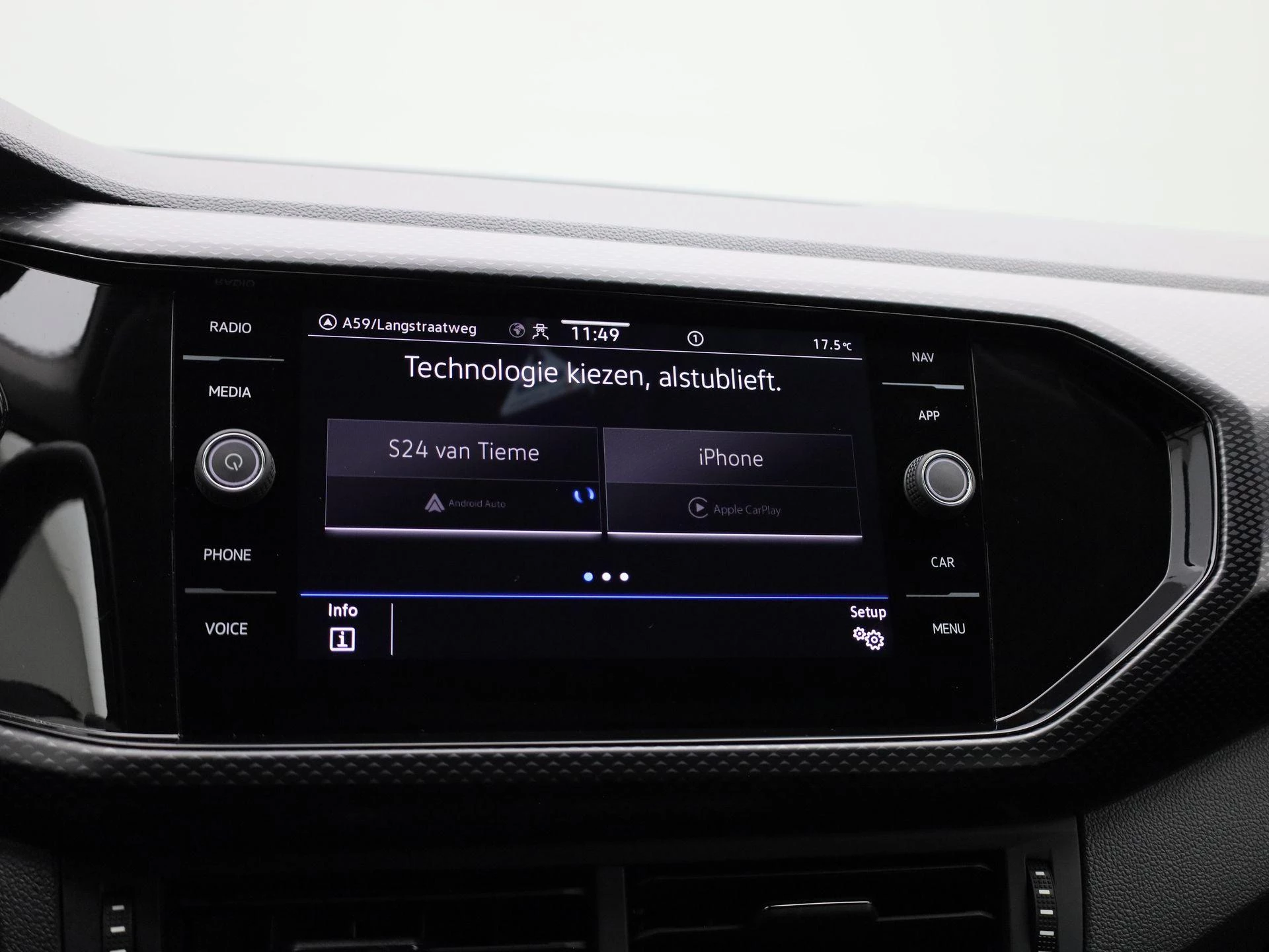 Volkswagen-T-Cross-image-25