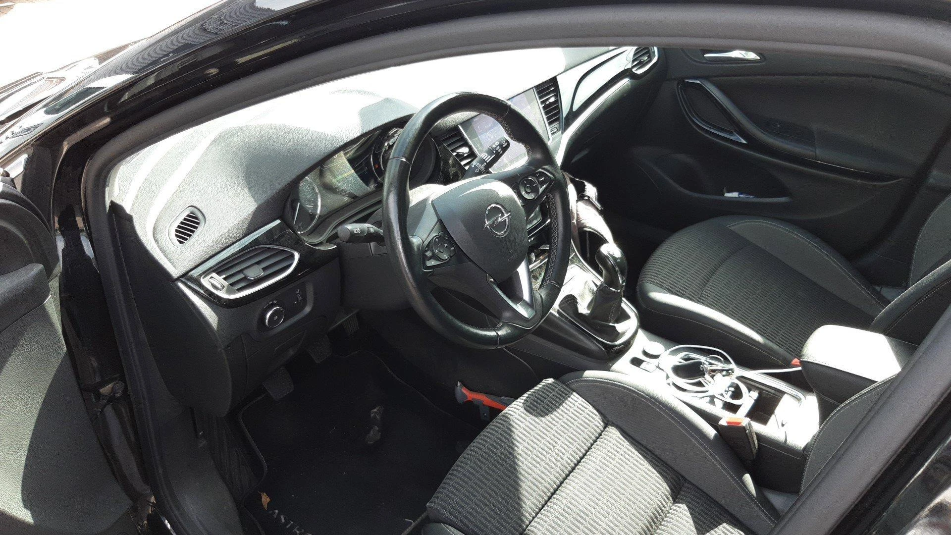 Opel Astra Sports Tourer 1.2 Business Elegance