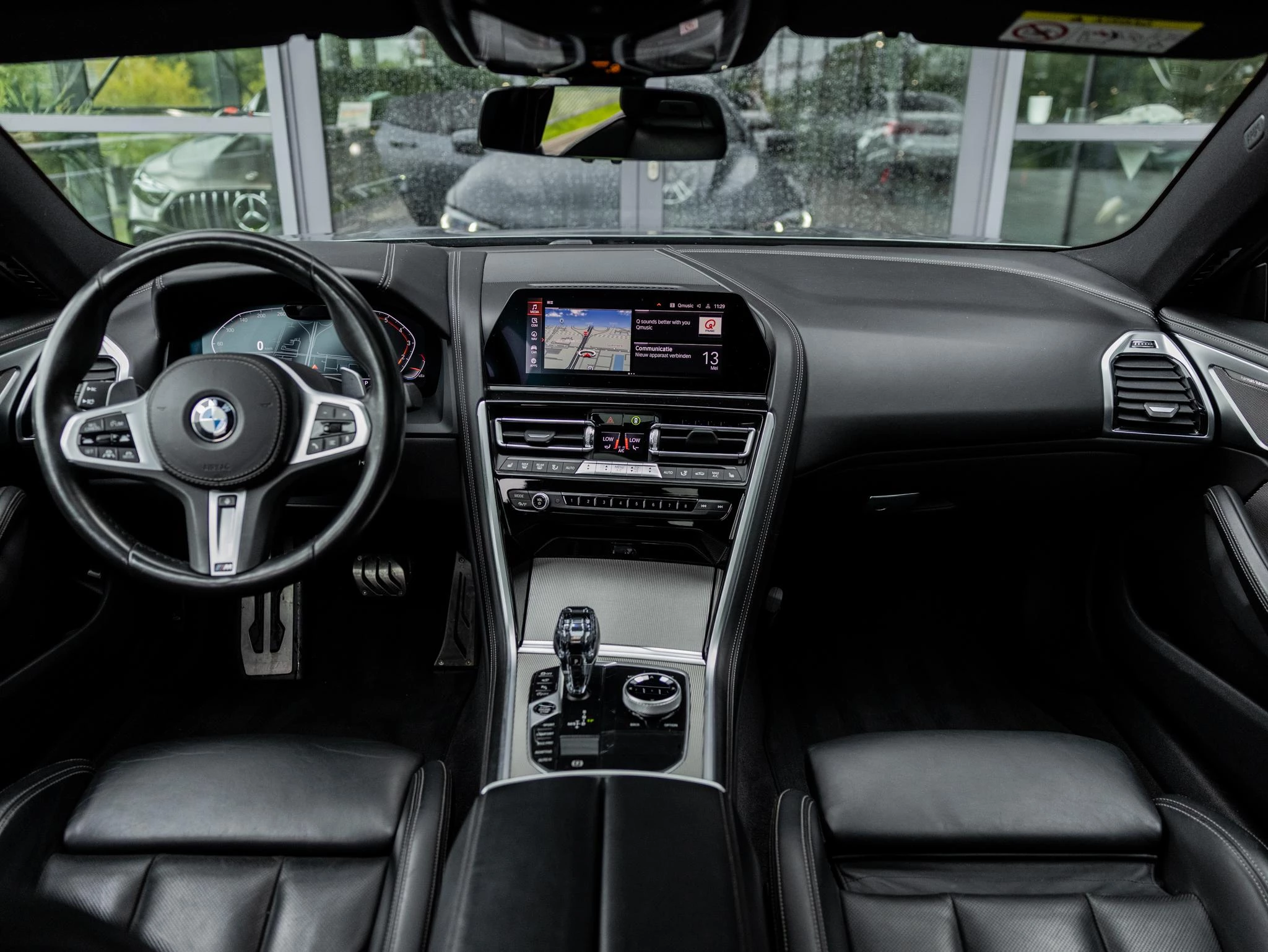 BMW-8 Serie-image-6