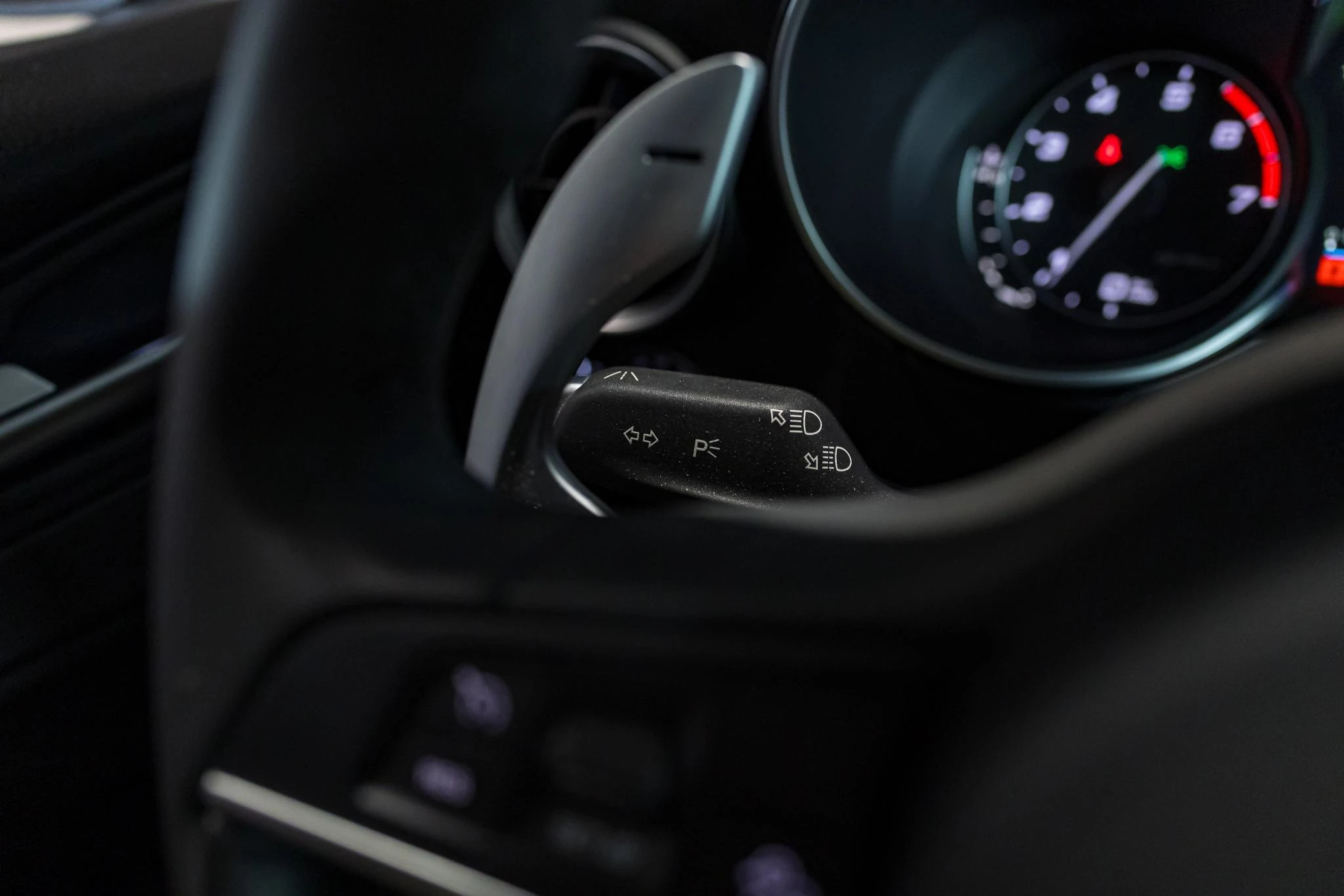 Alfa Romeo-Stelvio-image-25