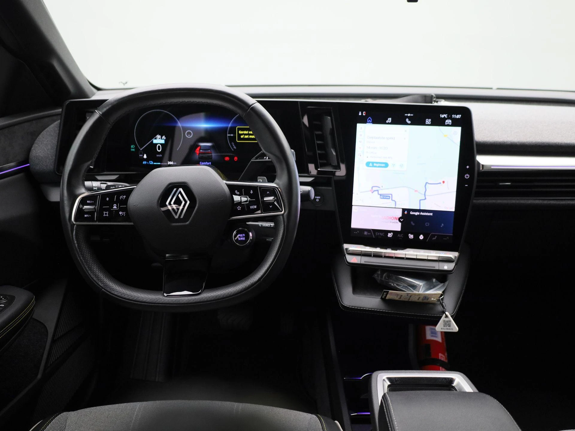 Renault-Megane E-Tech-image-6