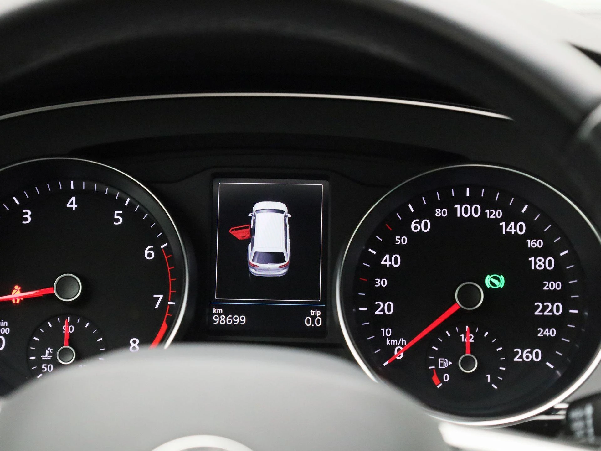 Volkswagen-Passat-image-9