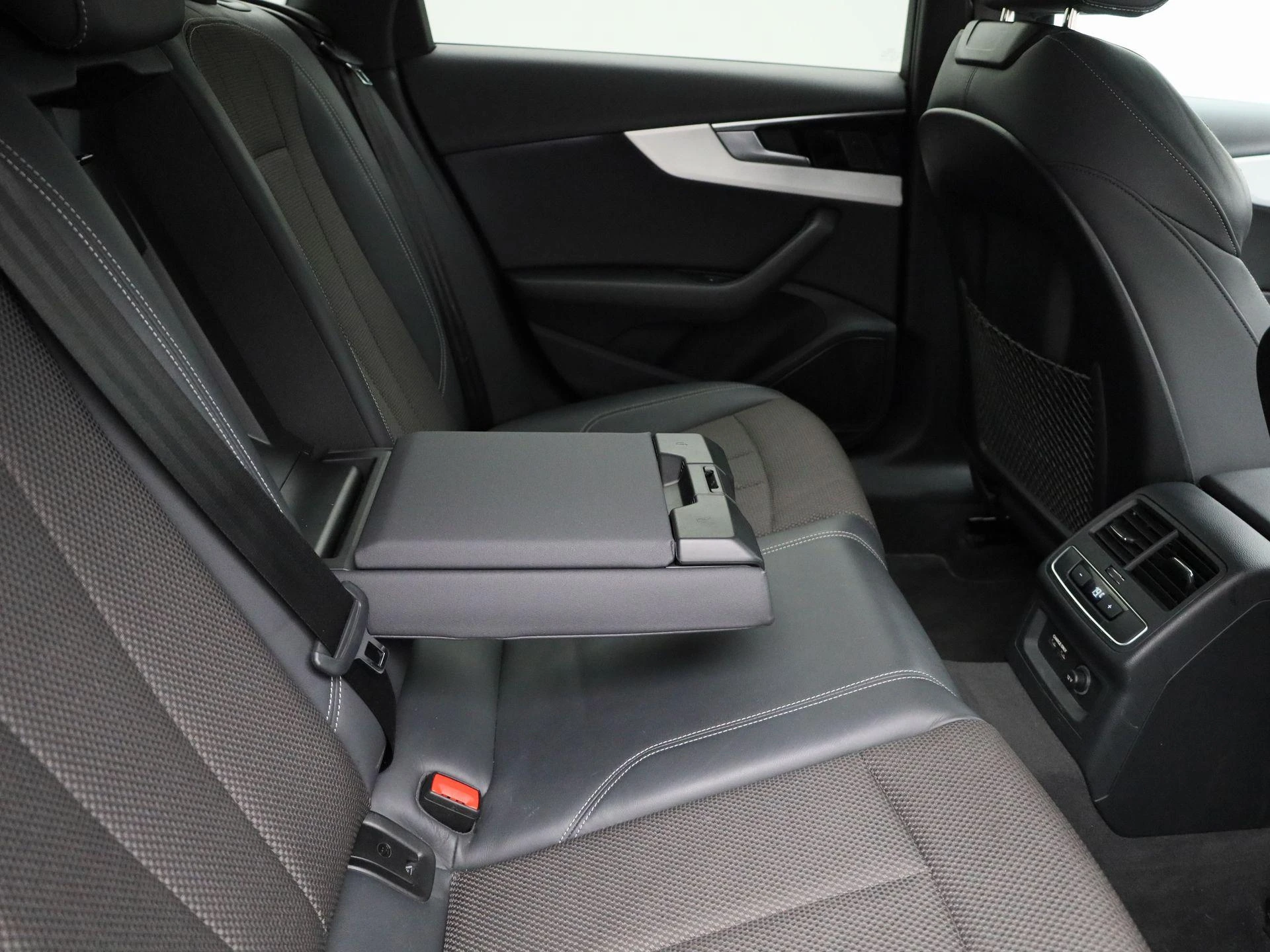 Audi-A4-image-46