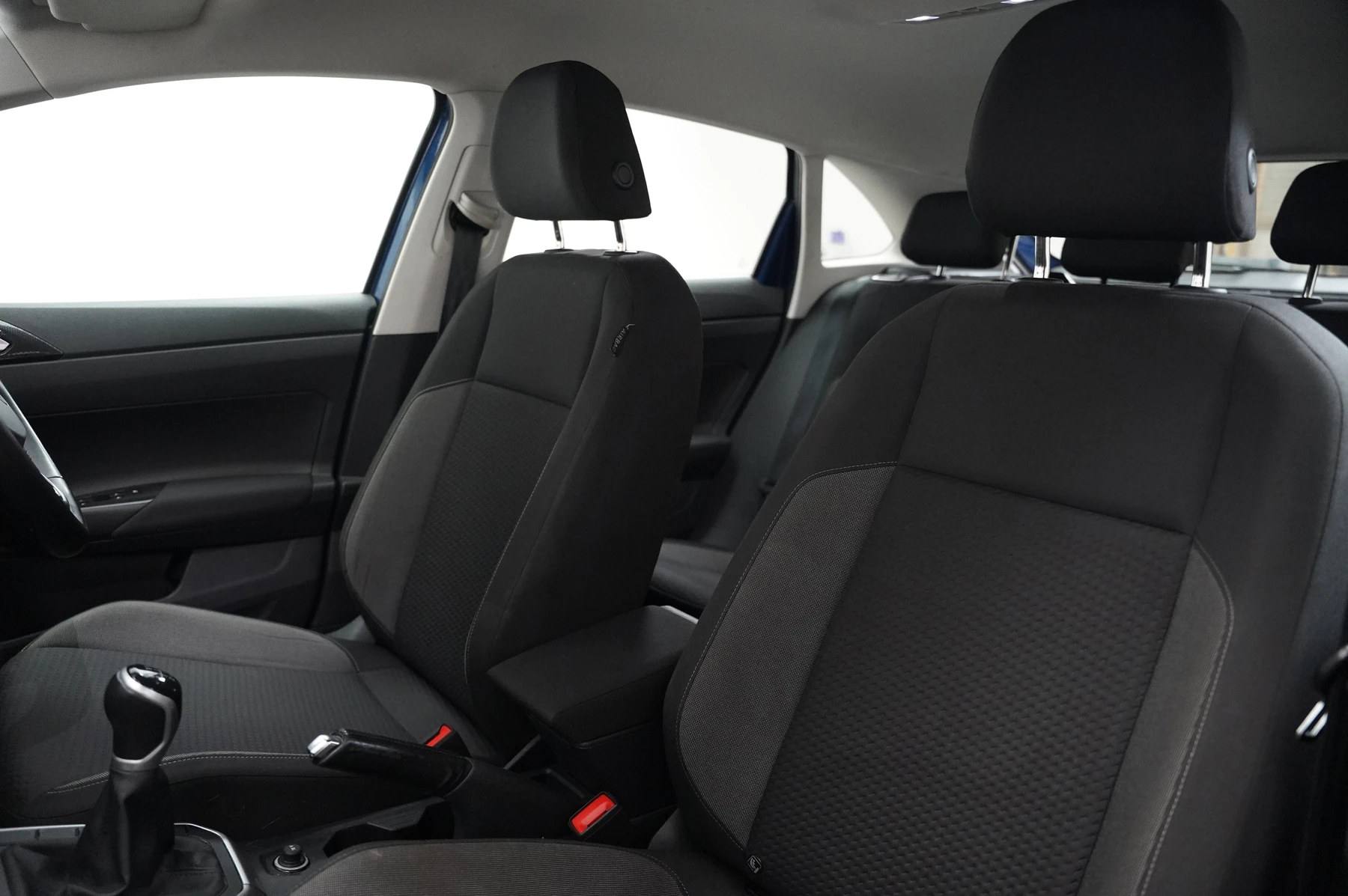 Volkswagen-Taigo-image-9