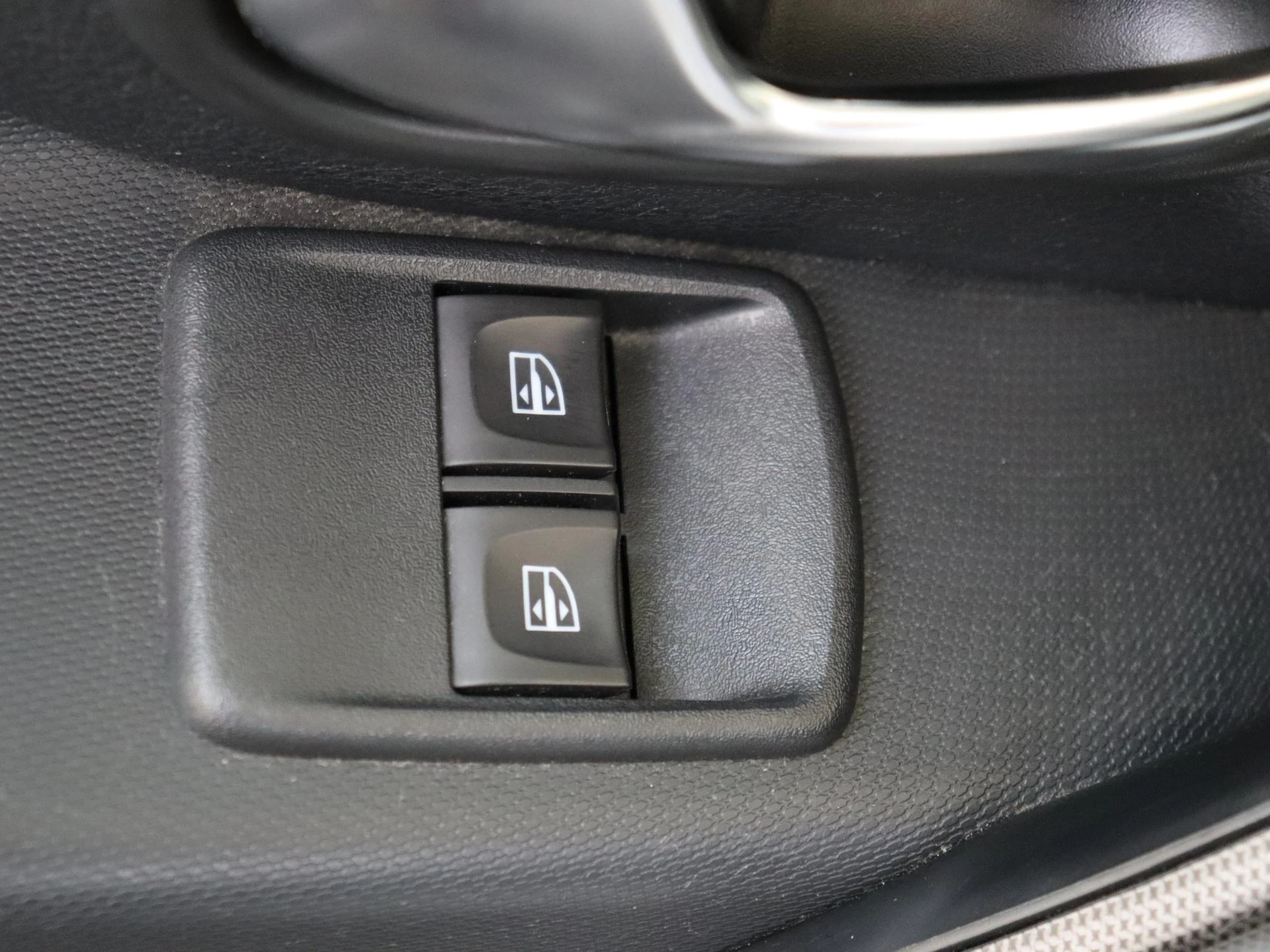 Dacia-Sandero Stepway-image-23