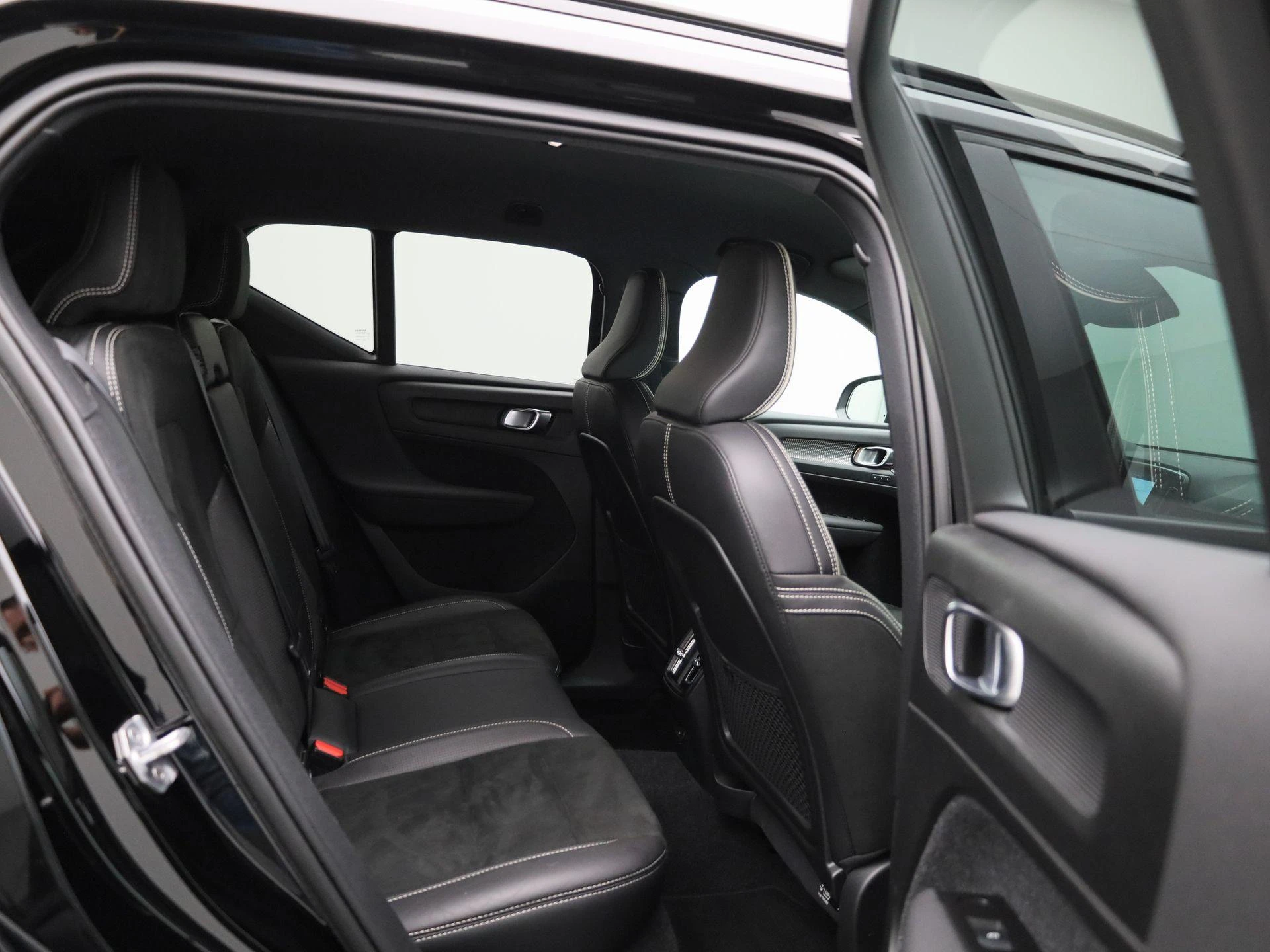 Volvo-XC40-image-41