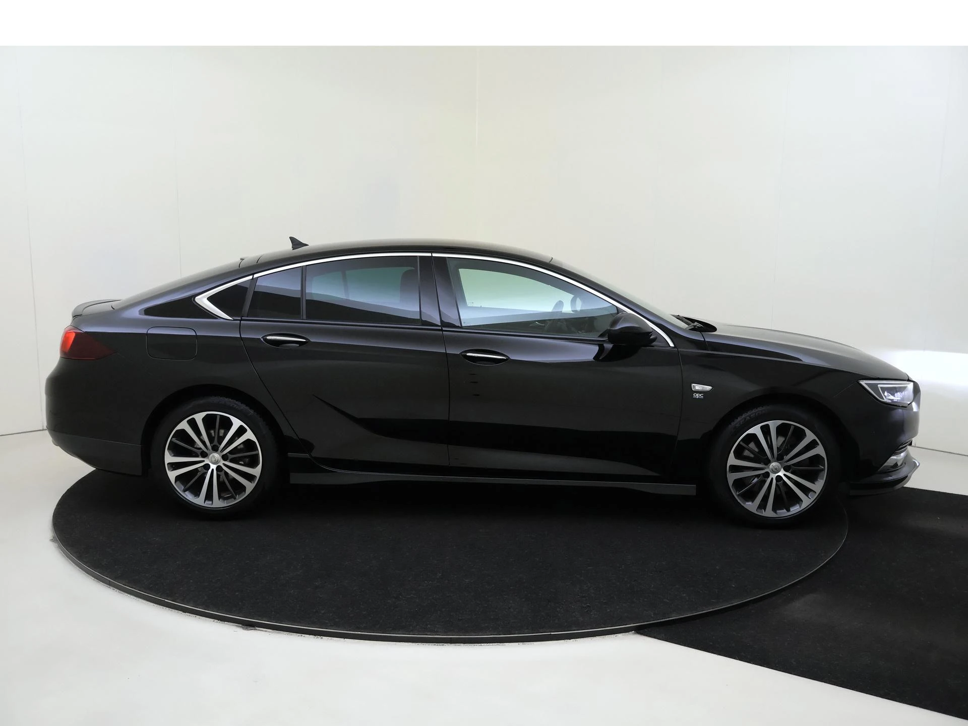 Opel-Insignia-image-8
