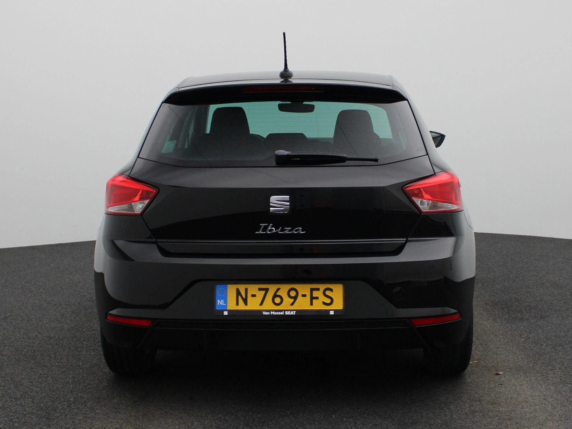 SEAT-Ibiza-image-4