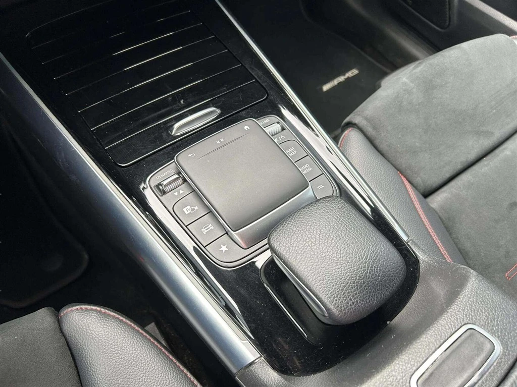 Mercedes-Benz-EQA-image-13