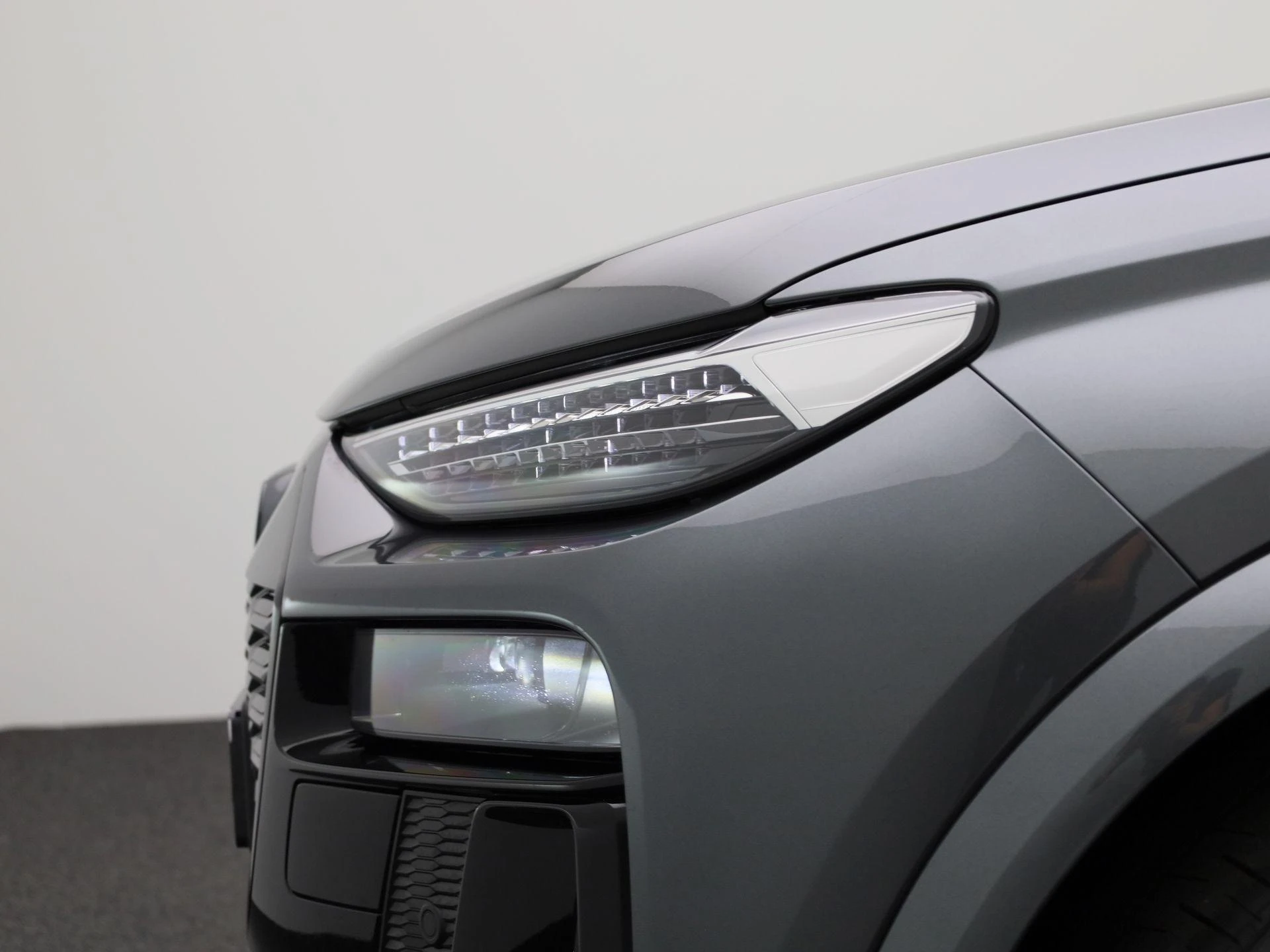 Audi SQ6 e-tron quattro 100 kWh