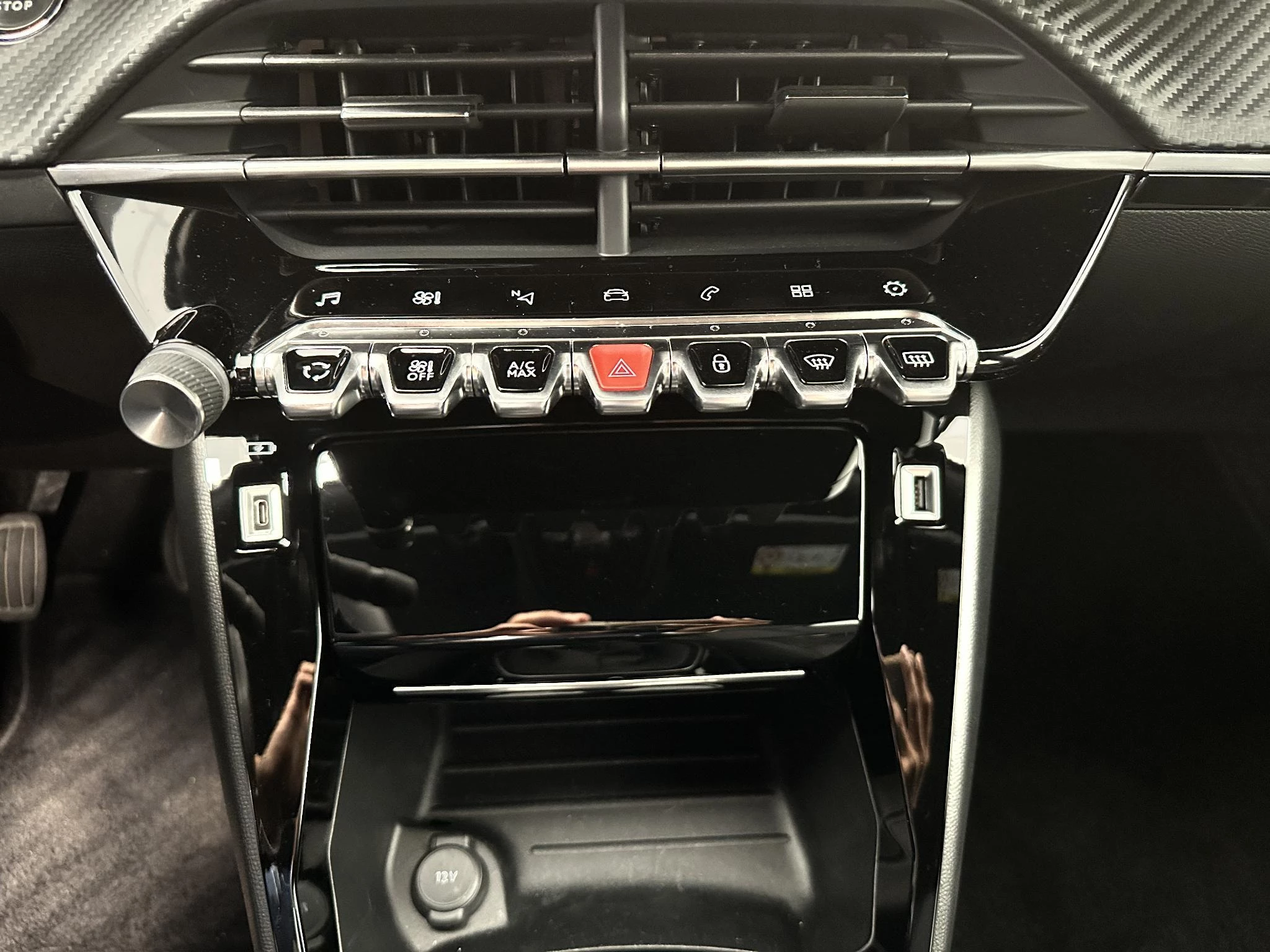 Peugeot-2008-image-13