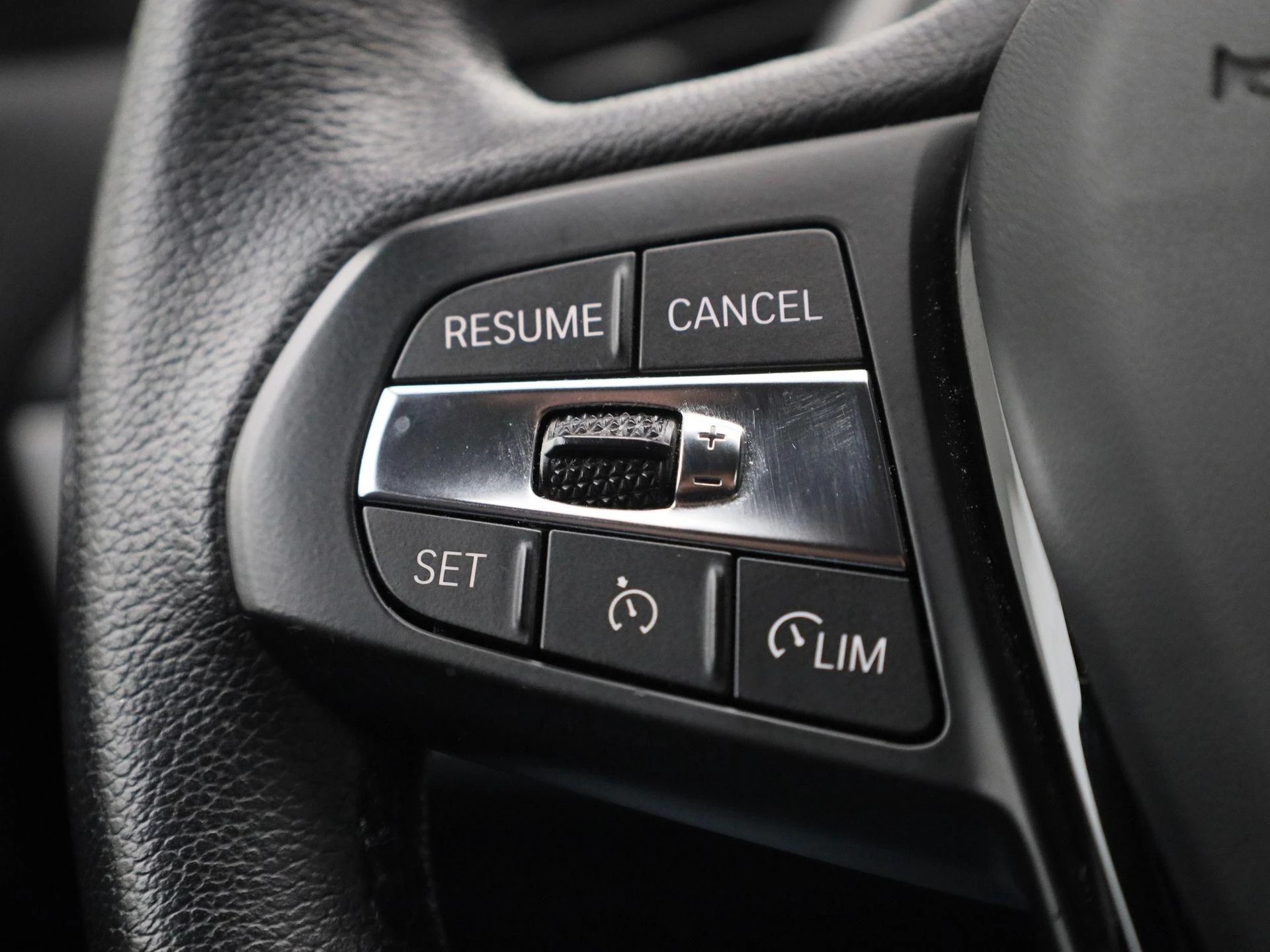 BMW-1 Reeks-image-18