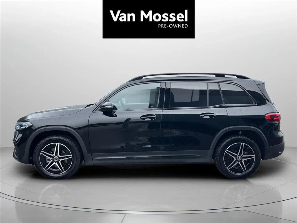Mercedes-Benz-EQB-image-7