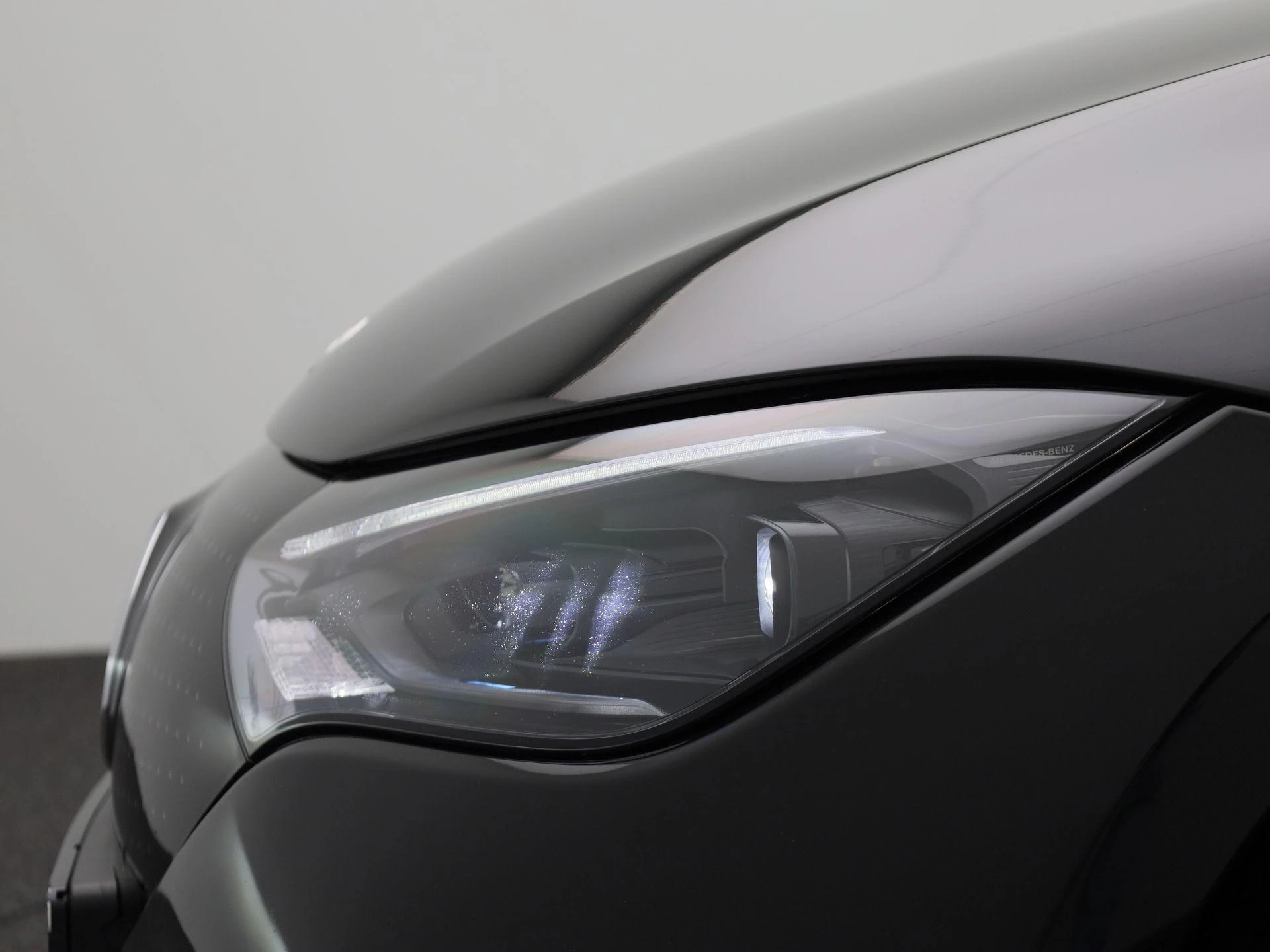 Mercedes-Benz-EQE-image-14