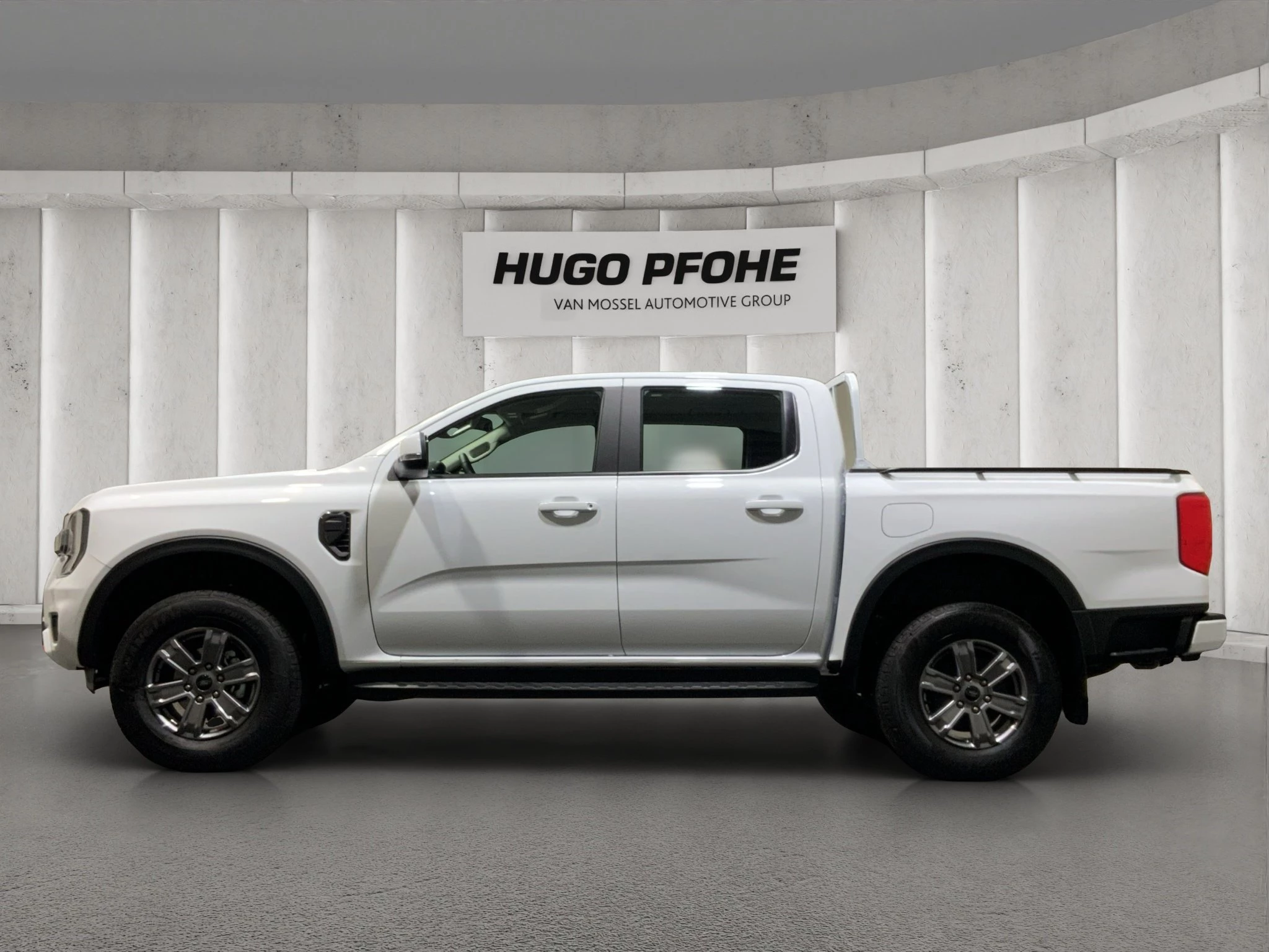 Ford Ranger XLT 2.0 EcoBlue 125kW DoKa 4x4 Pick-Up. 4-türig
