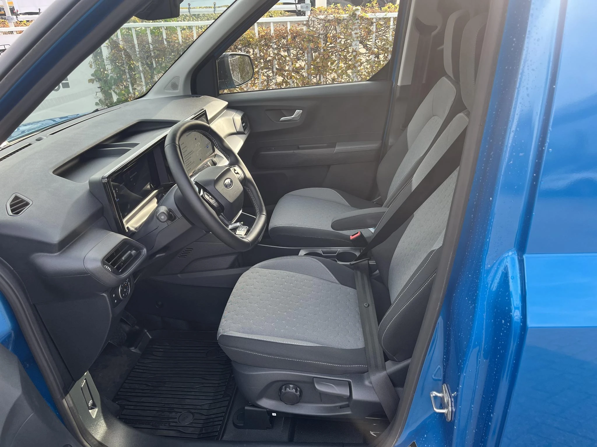 Ford-E-Transit-image-7