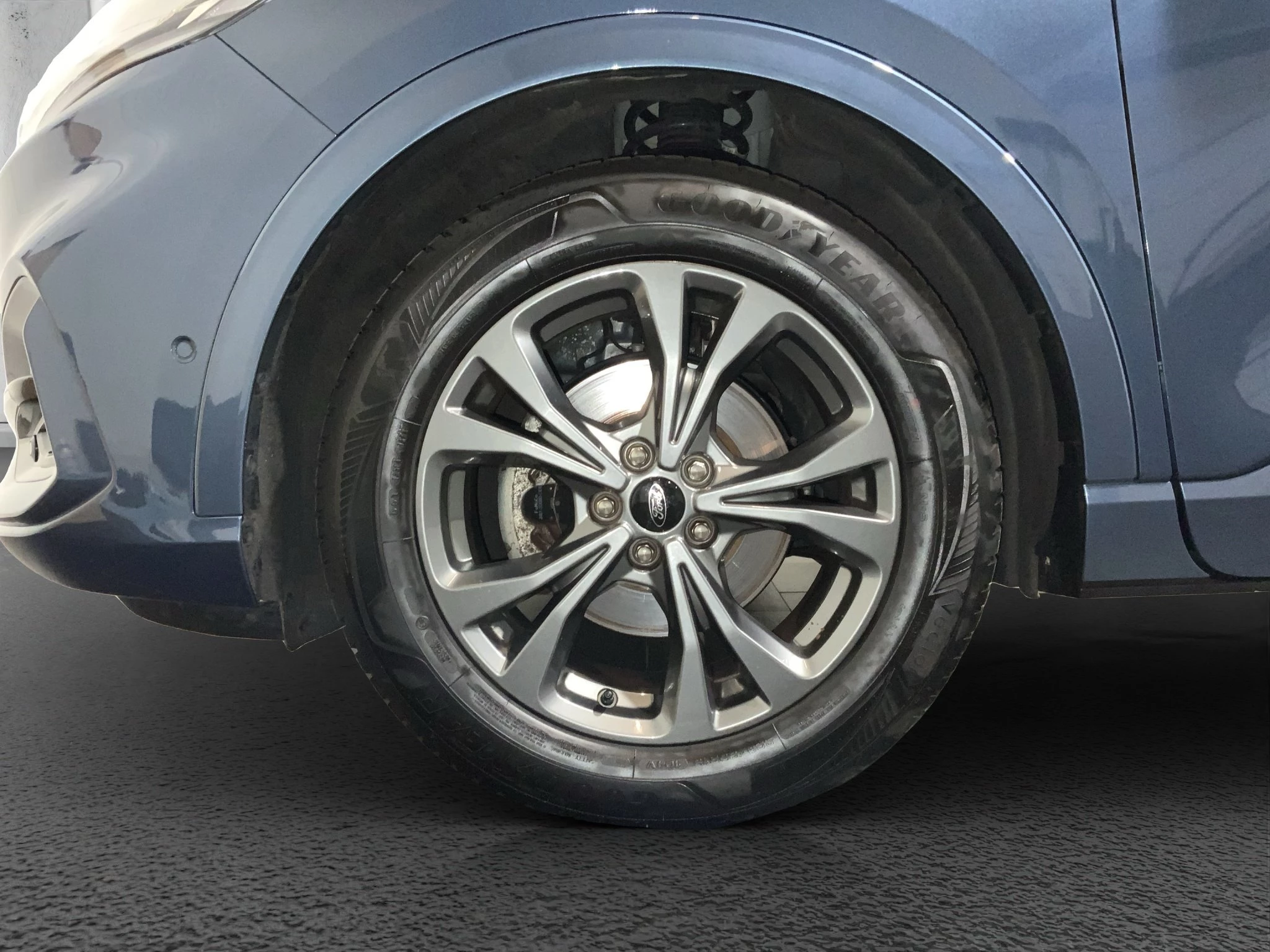 Ford Kuga ST-Line X | ACC | KAMERA | SHZ | LRHZ | WSH