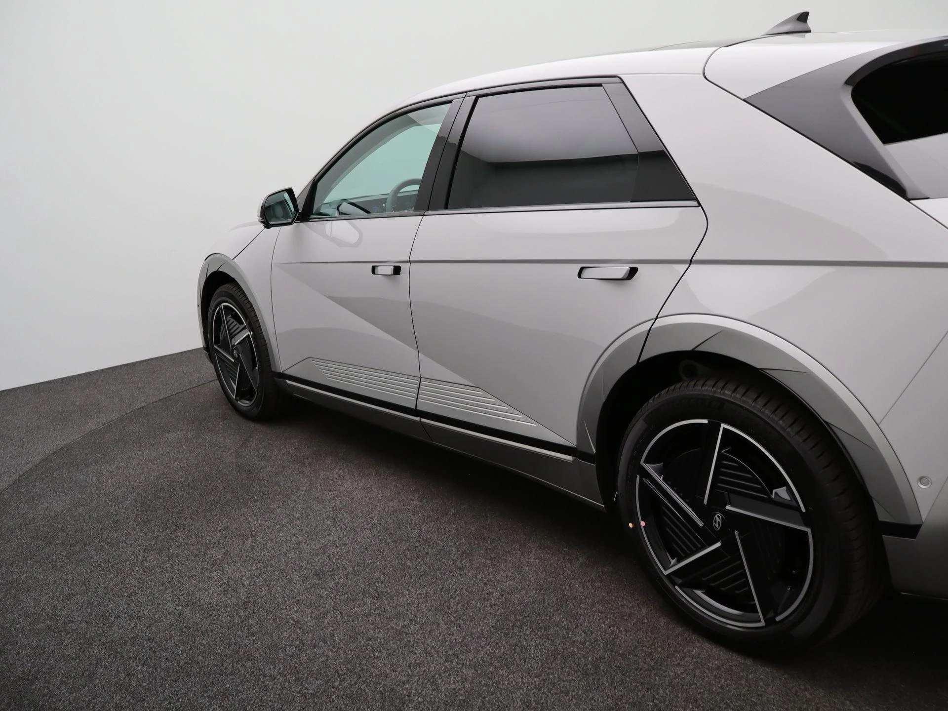 Hyundai-IONIQ 5-image-37