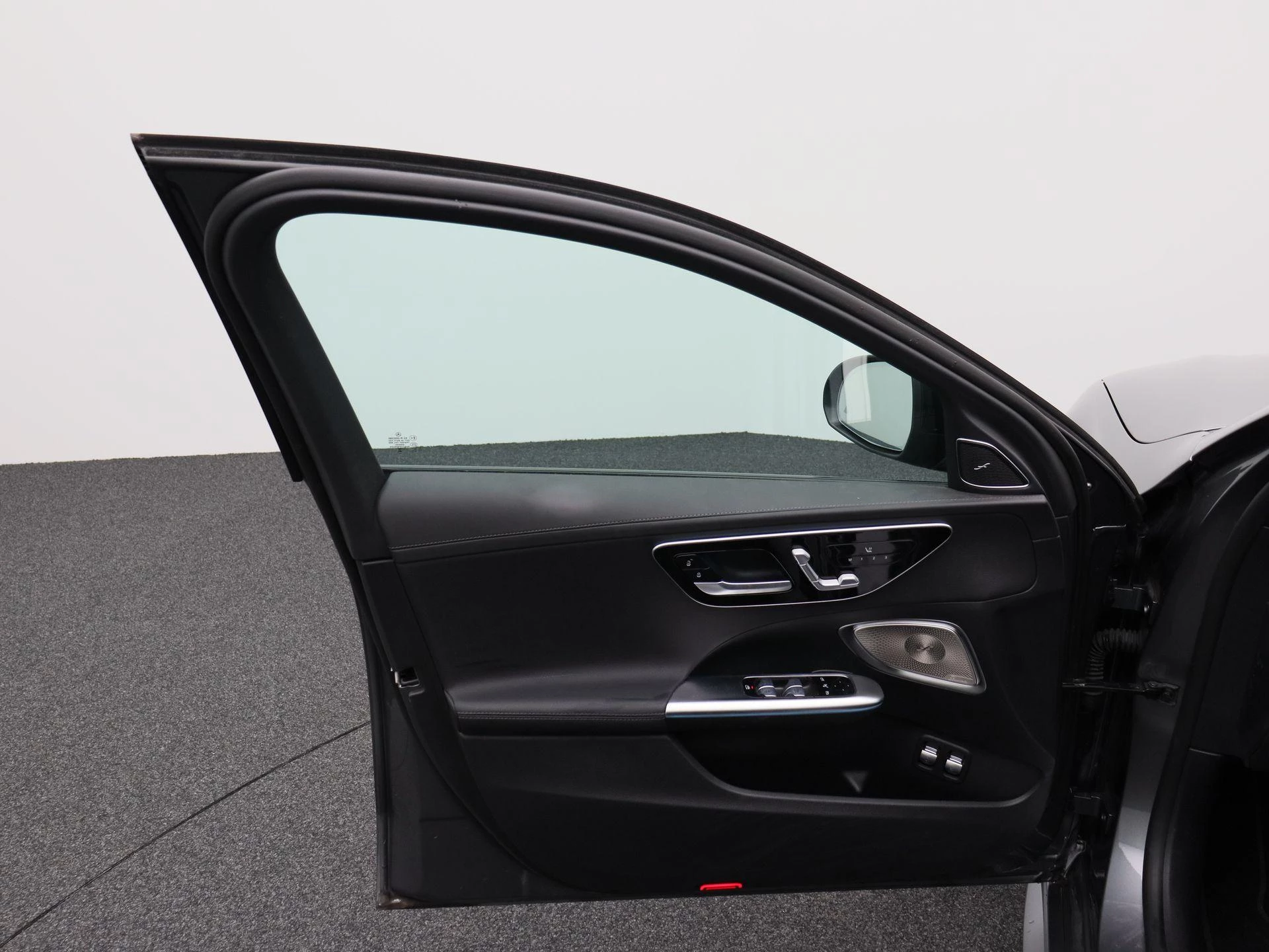 Mercedes-Benz Classe C 300 e AMG Line + LEDER + BURMESTER + PANO DAK + TREKHAAK +