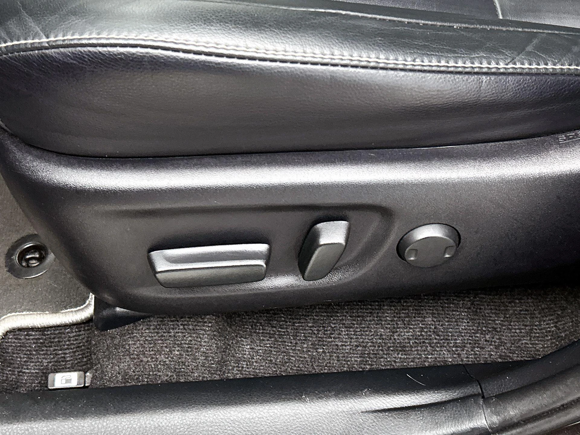 Toyota-RAV4-image-24