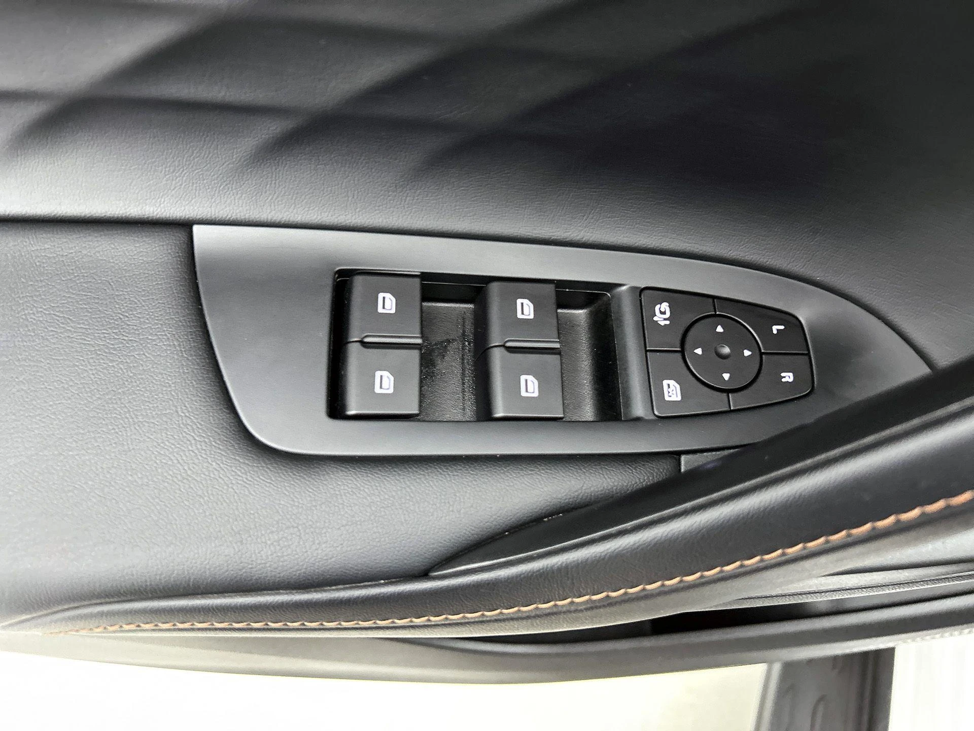 MG HS 1.5 Luxury Aut. Luxury