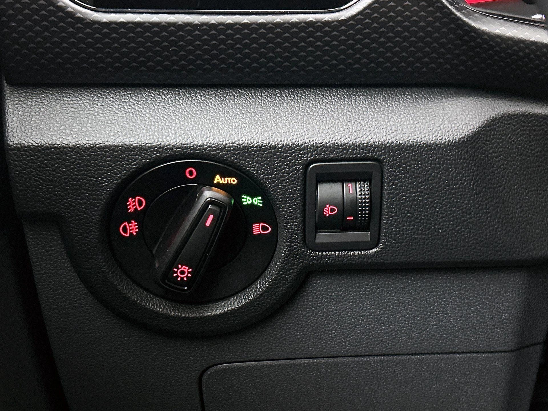 Volkswagen-T-Cross-image-21