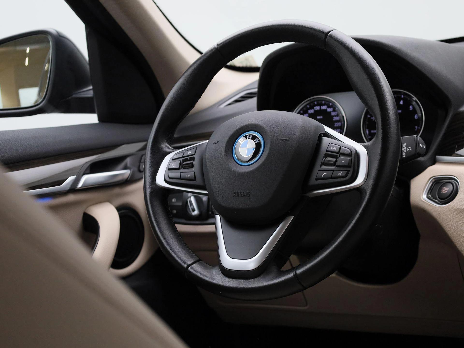BMW X1 xDrive25e