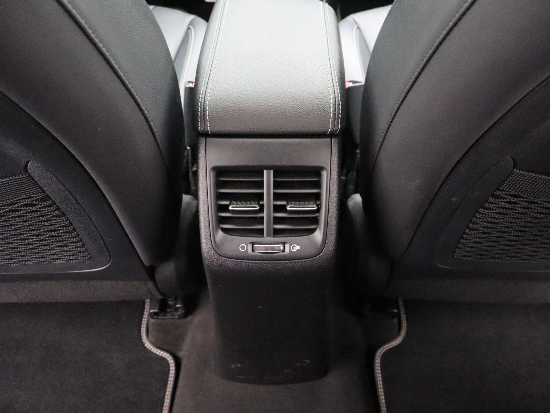 Kia-Niro-image-36