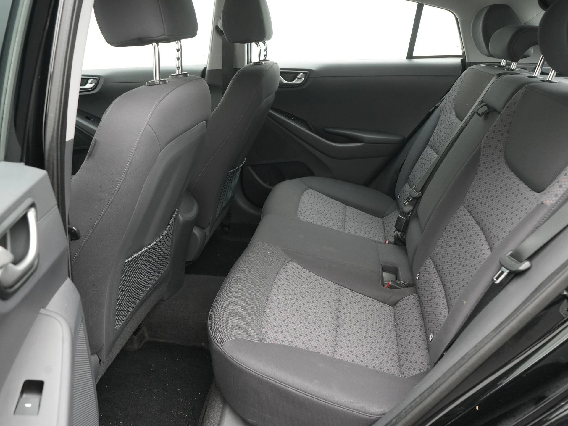 Hyundai-IONIQ-image-9