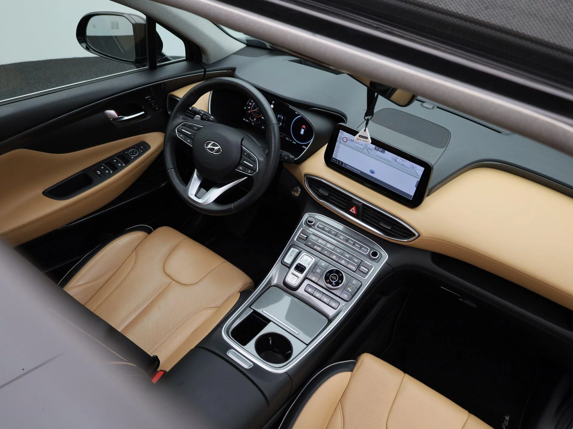 Hyundai Santa Fe 1.6 T-GDi Plug-in Hybrid 4x4 Shine Aut.