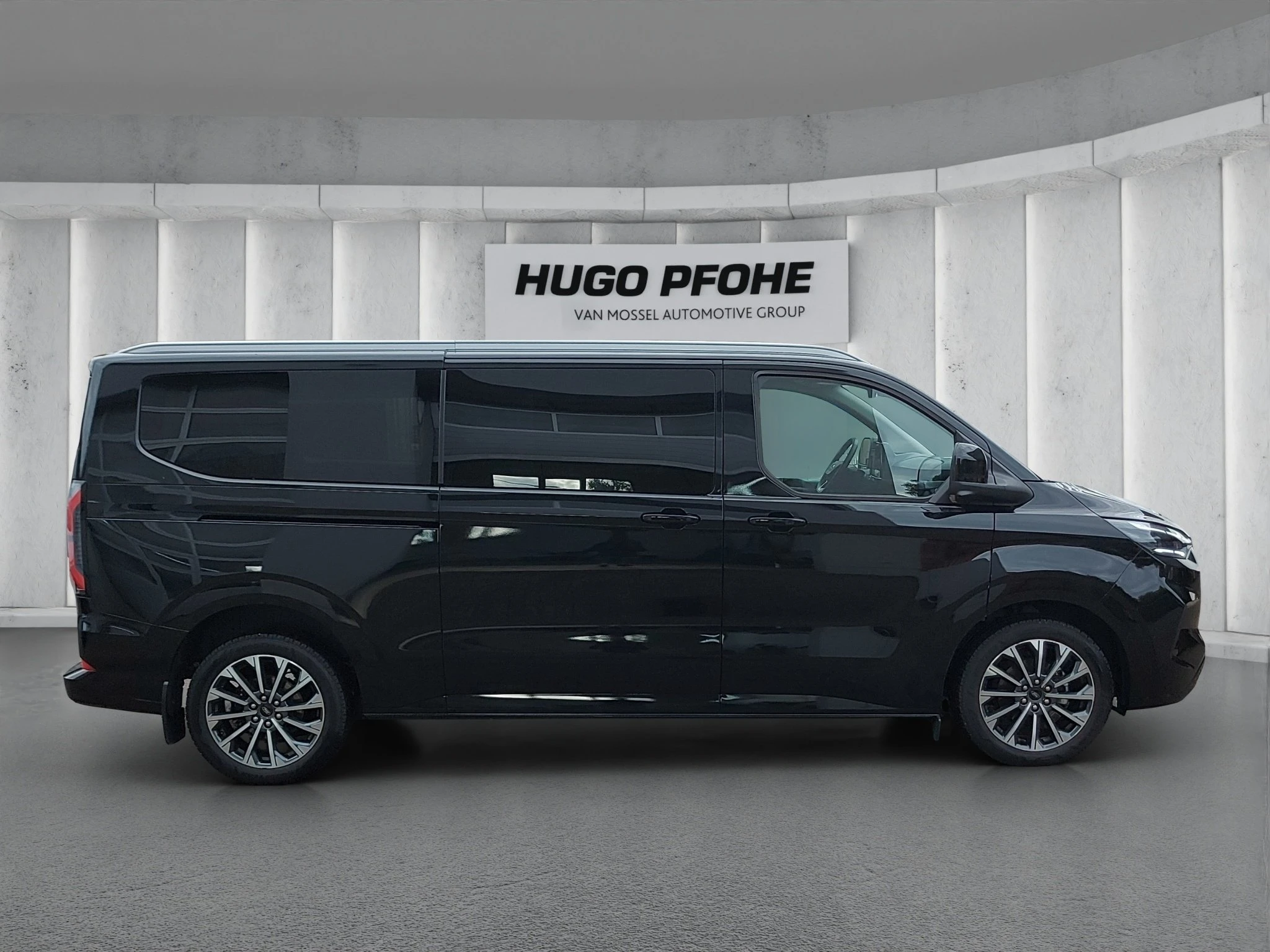 Ford-Tourneo Custom-image-5