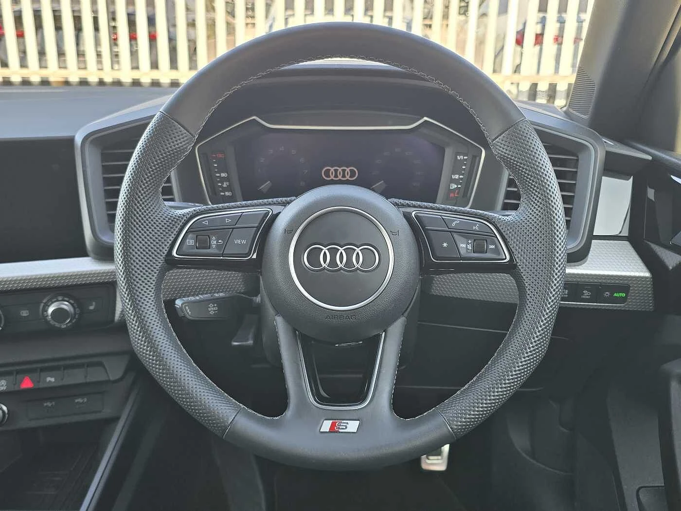 Audi-A1 Sportback-image-8