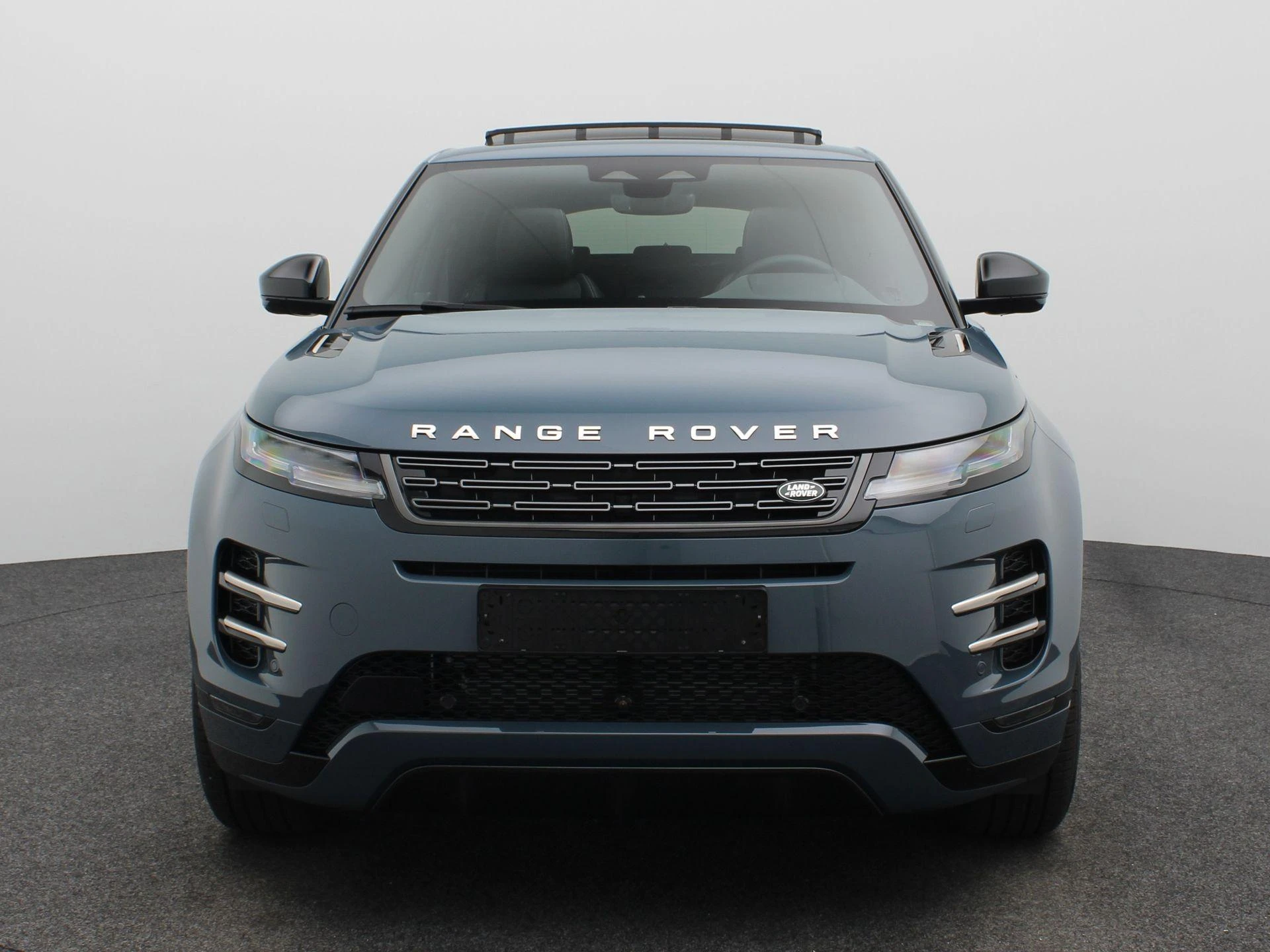 Land Rover-Range Rover Evoque-image-2