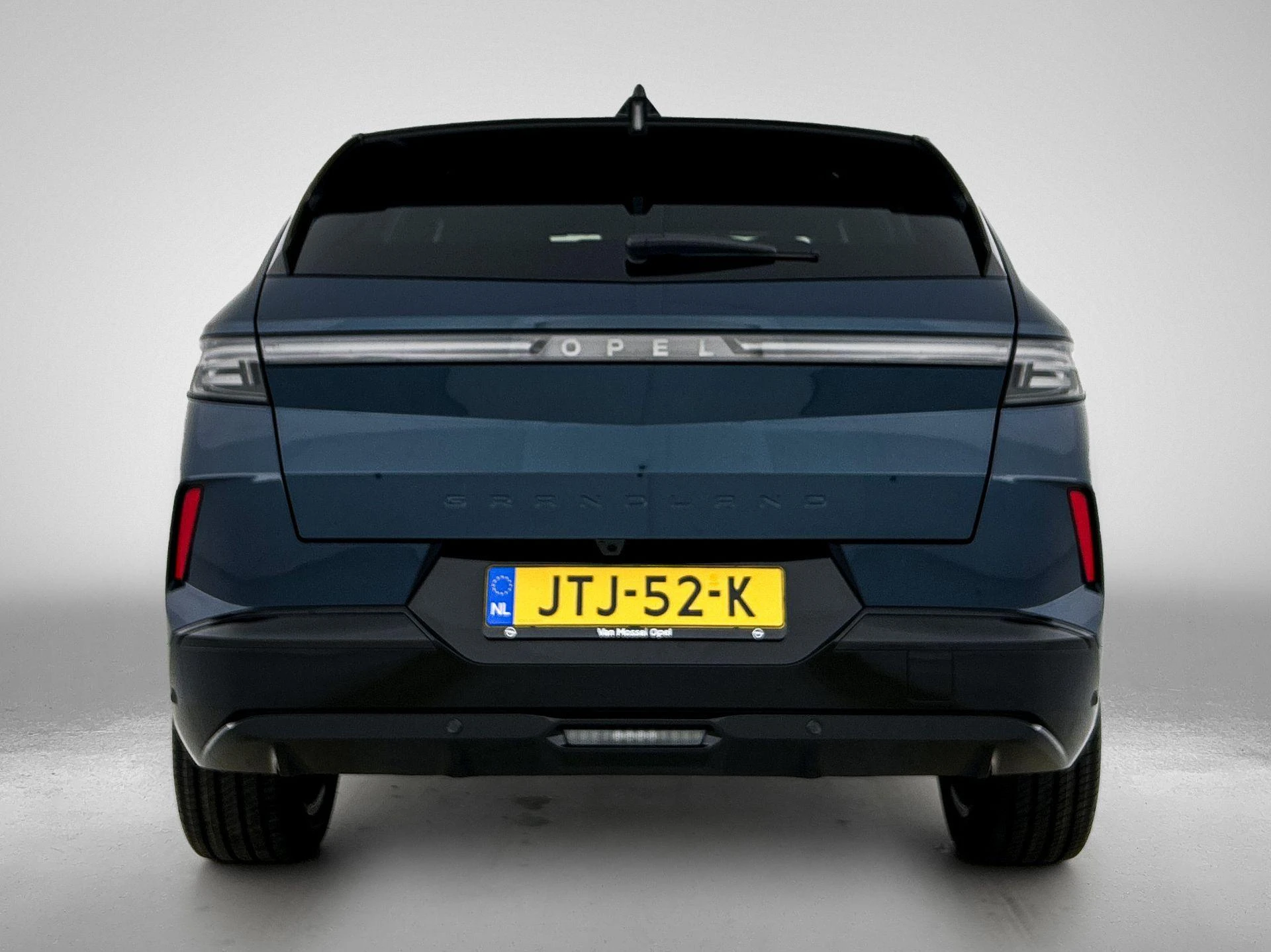 Opel-Grandland-image-2