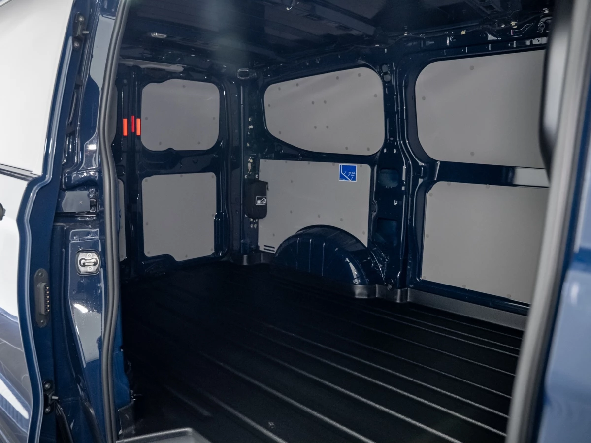 Ford-Transit Custom-image-7
