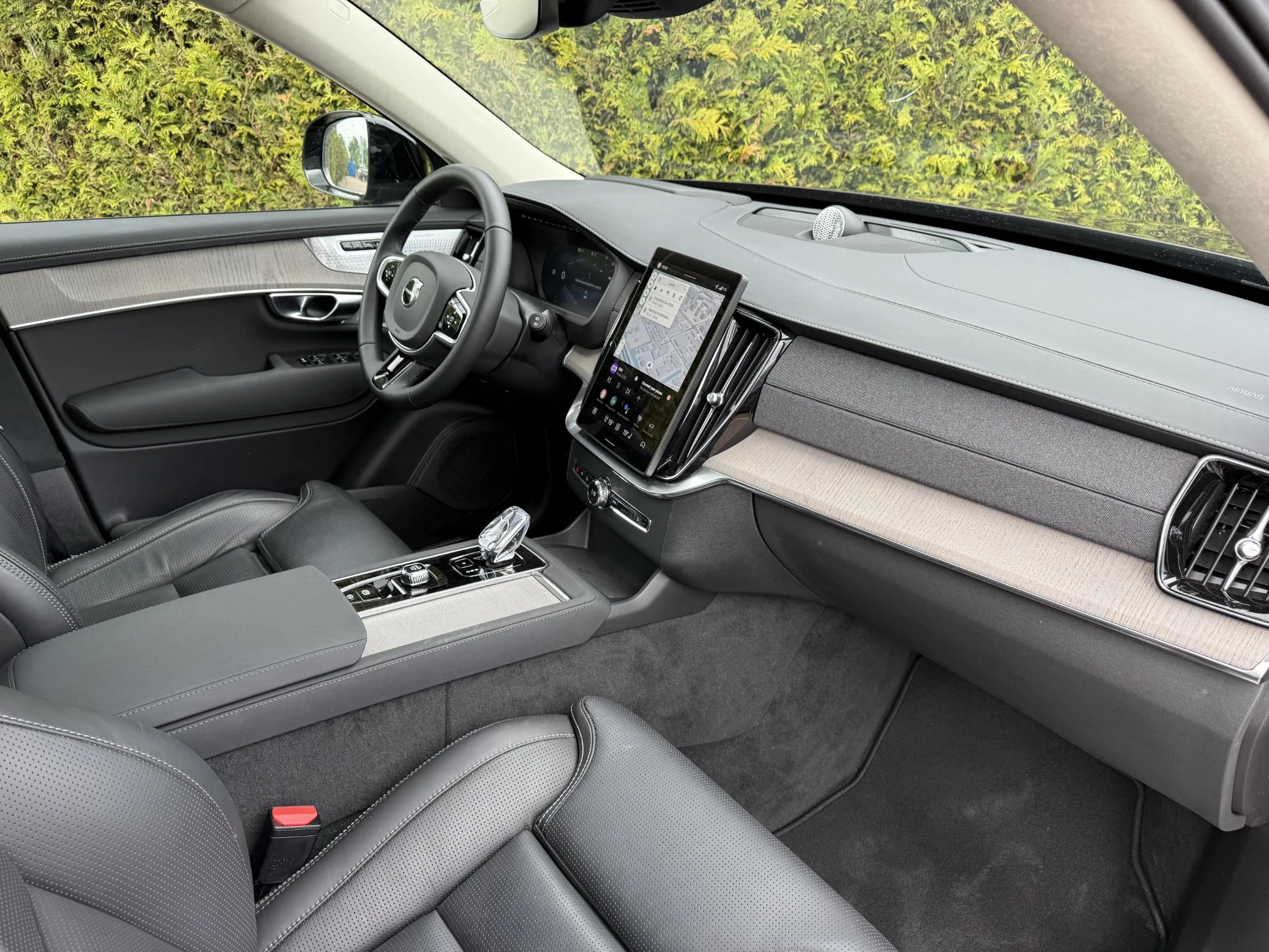 Volvo XC90 T8 Plug-in hybrid AWD Ultra Dark