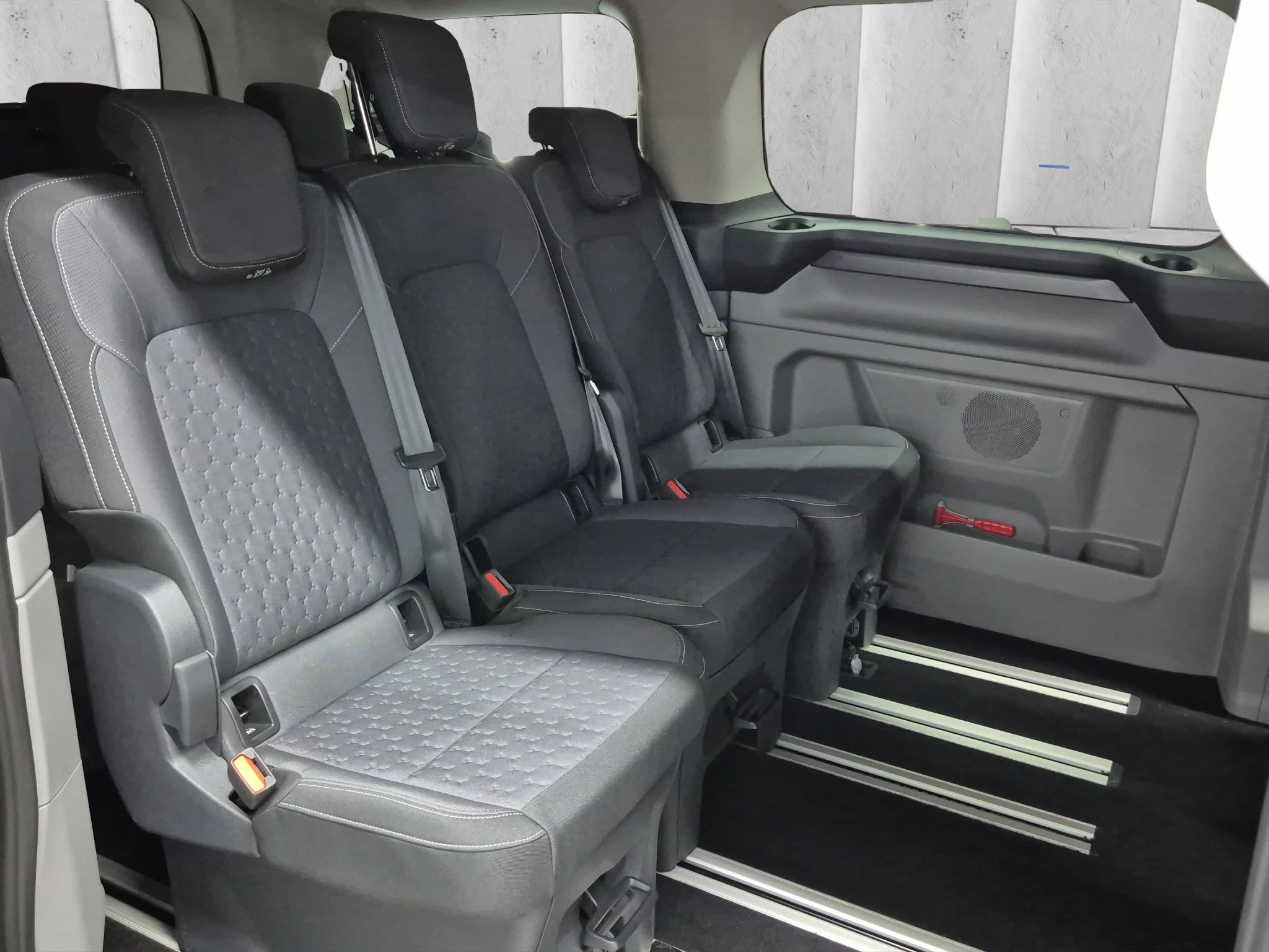 Ford Tourneo Custom Titanium L1 Aut.*AHK*NAVI*LED*SHZ*LRHZ*WSH