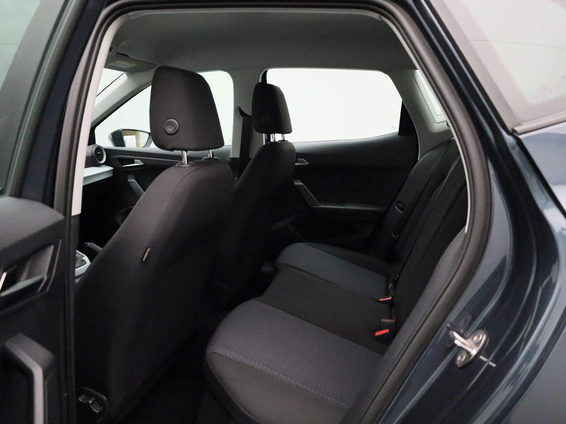 SEAT-Arona-image-9